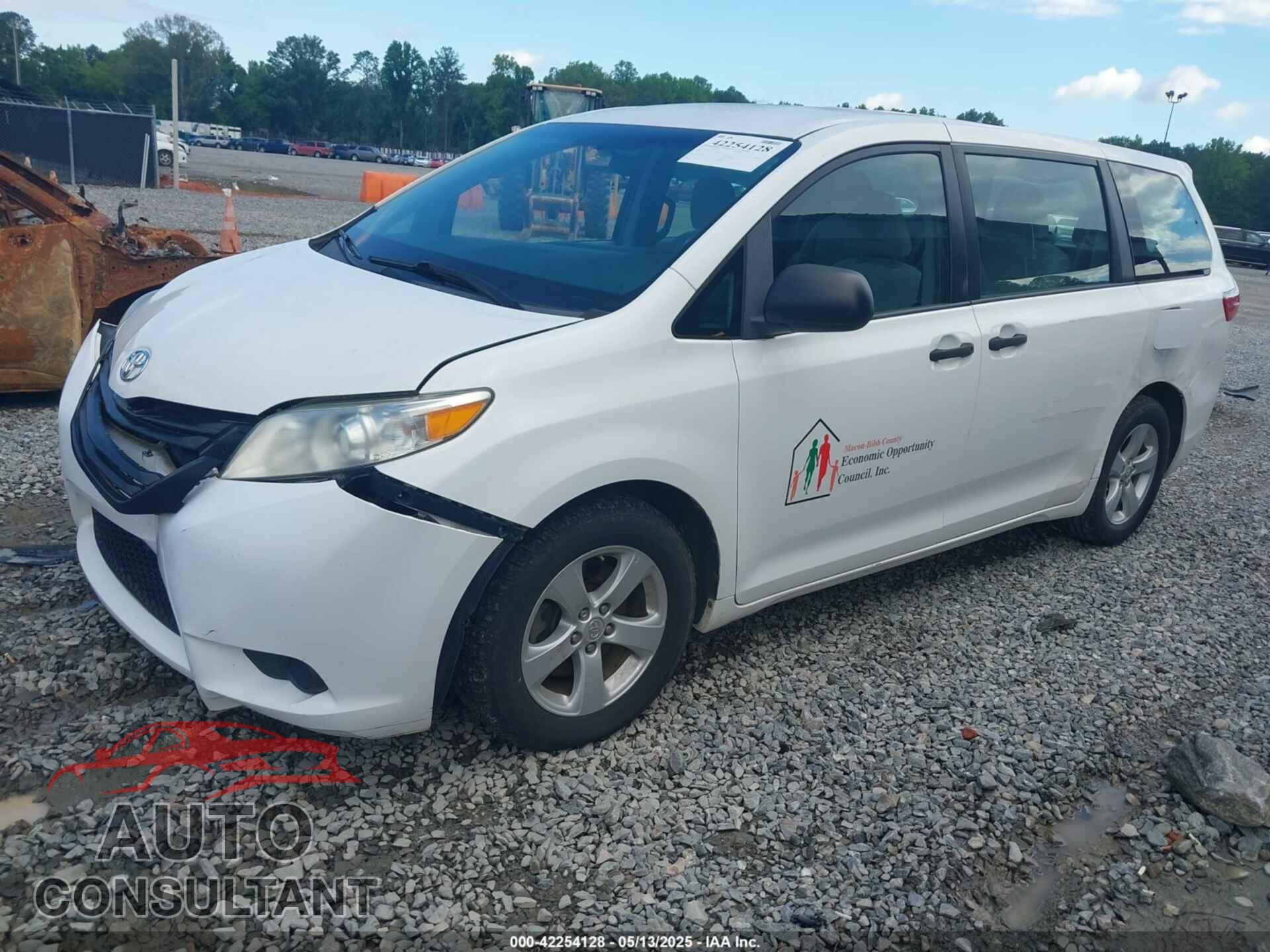 TOYOTA SIENNA 2017 - 5TDZZ3DC2HS791742
