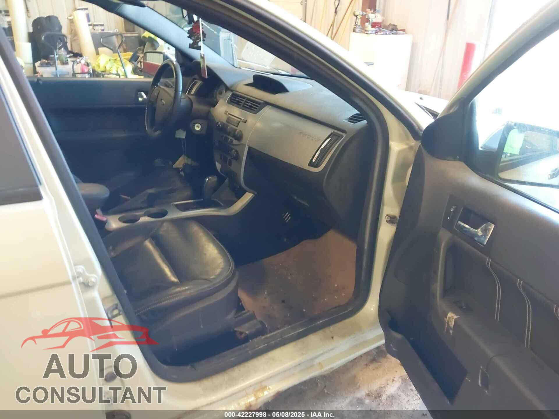FORD FOCUS 2010 - 1FAHP3HN4AW130075