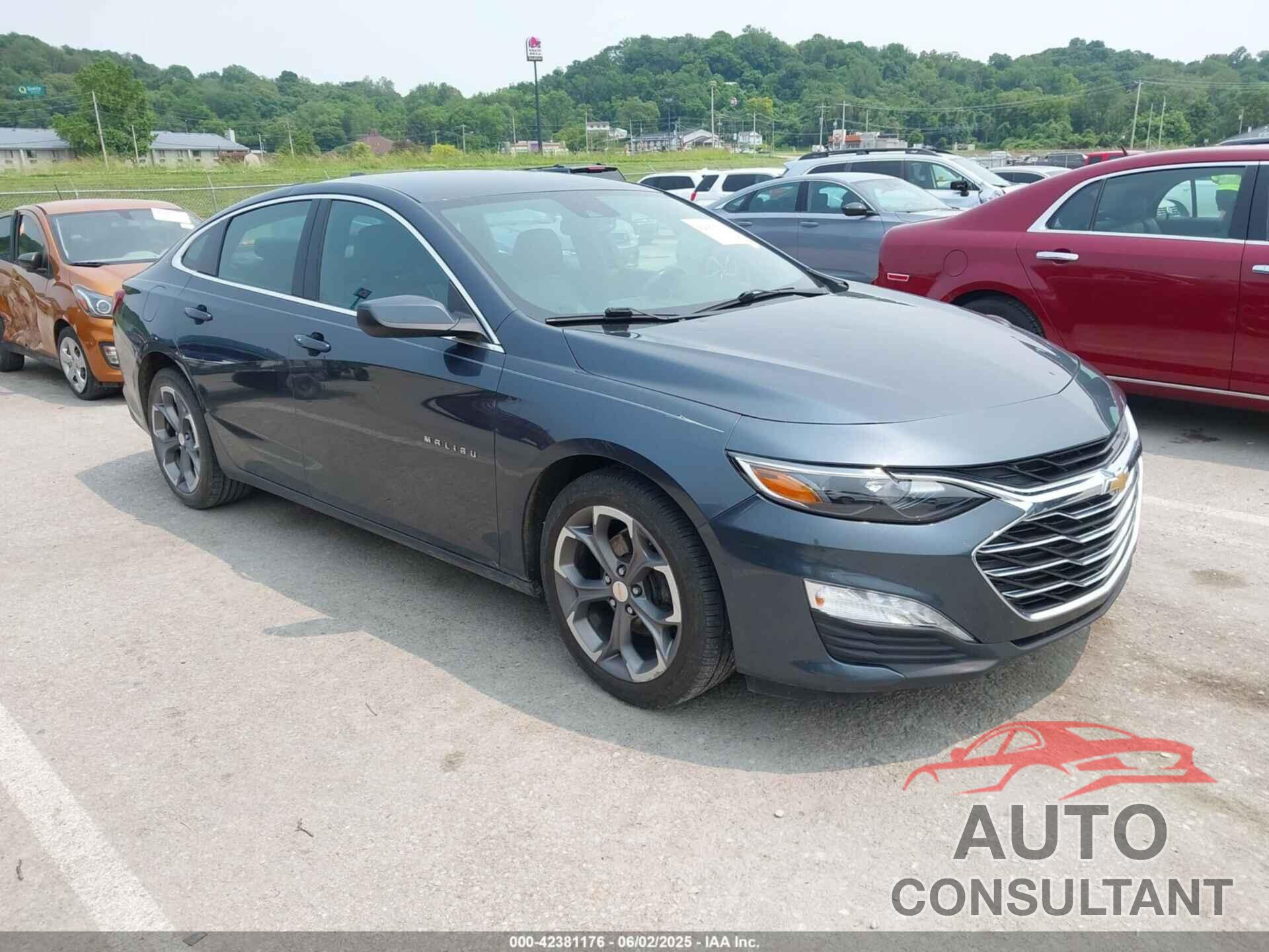 CHEVROLET MALIBU 2020 - 1G1ZD5ST2LF130341