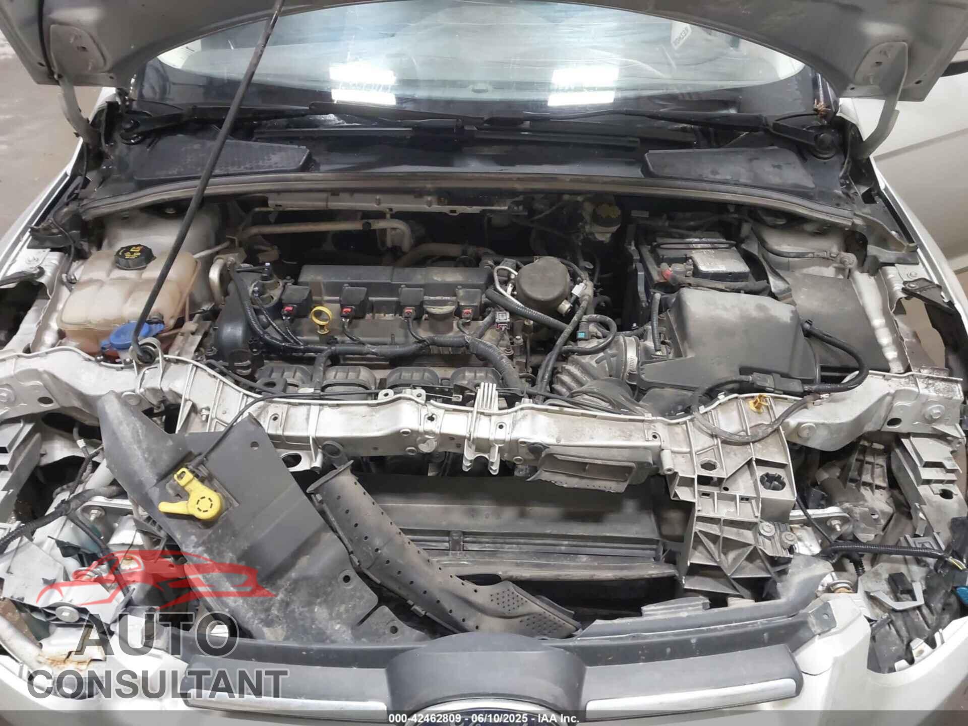 FORD FOCUS 2014 - 1FADP3F2XEL225156