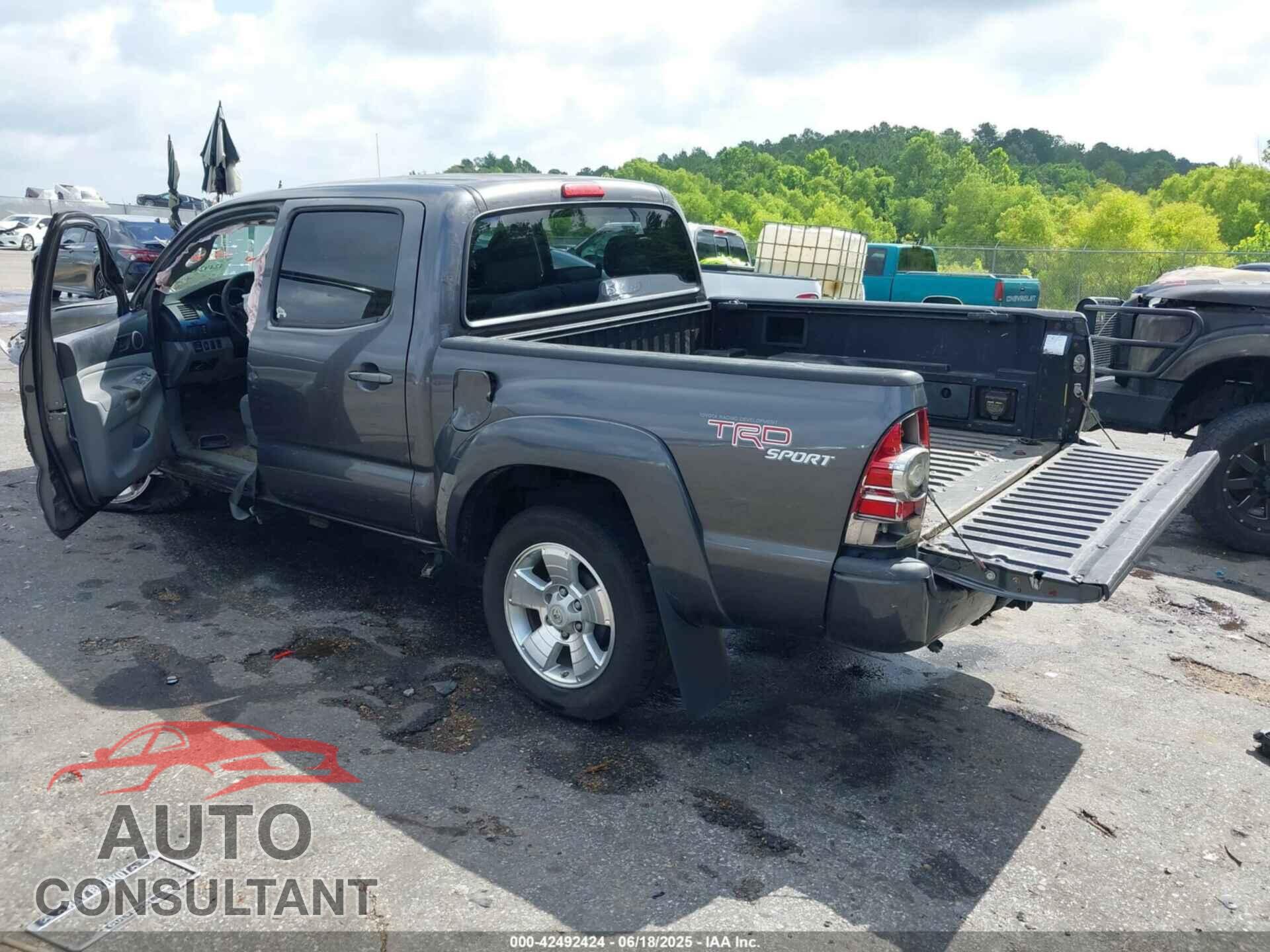 TOYOTA TACOMA 2011 - 5TFJU4GN7BX005708