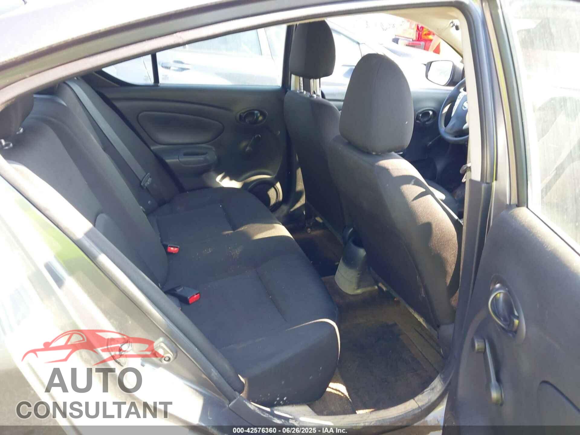 NISSAN VERSA 2019 - 3N1CN7AP3KL820519
