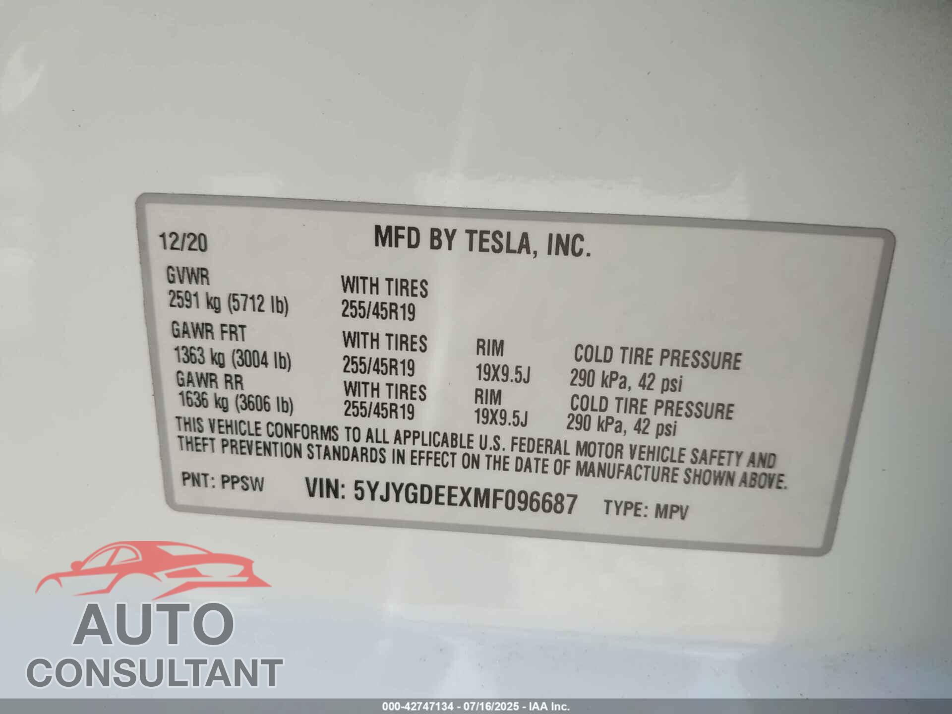TESLA MODEL Y 2021 - 5YJYGDEEXMF096687
