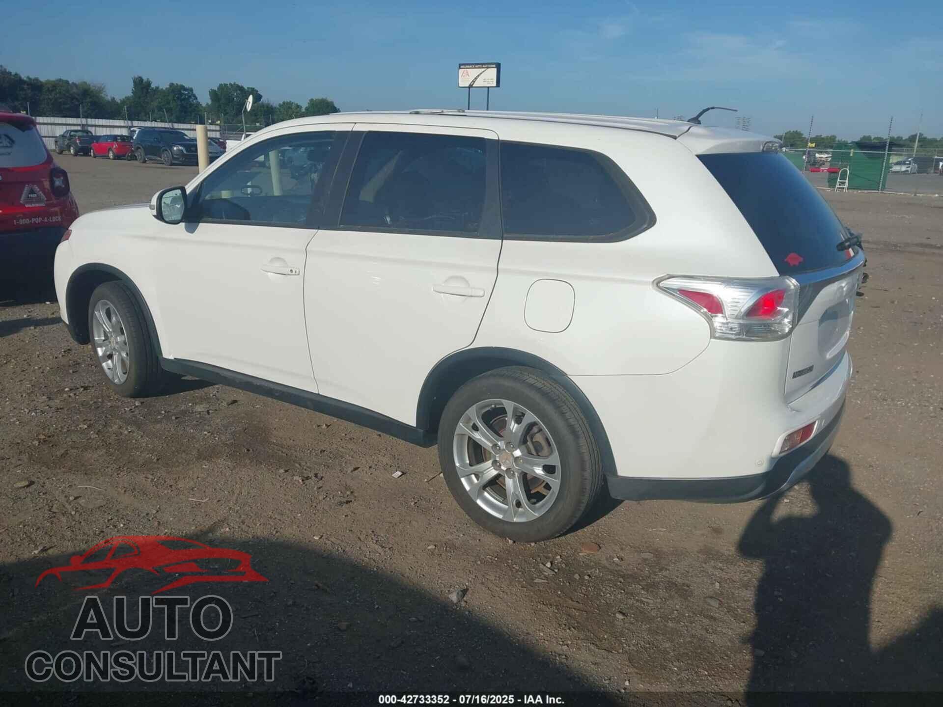 MITSUBISHI OUTLANDER 2015 - JA4AD3A35FZ013666