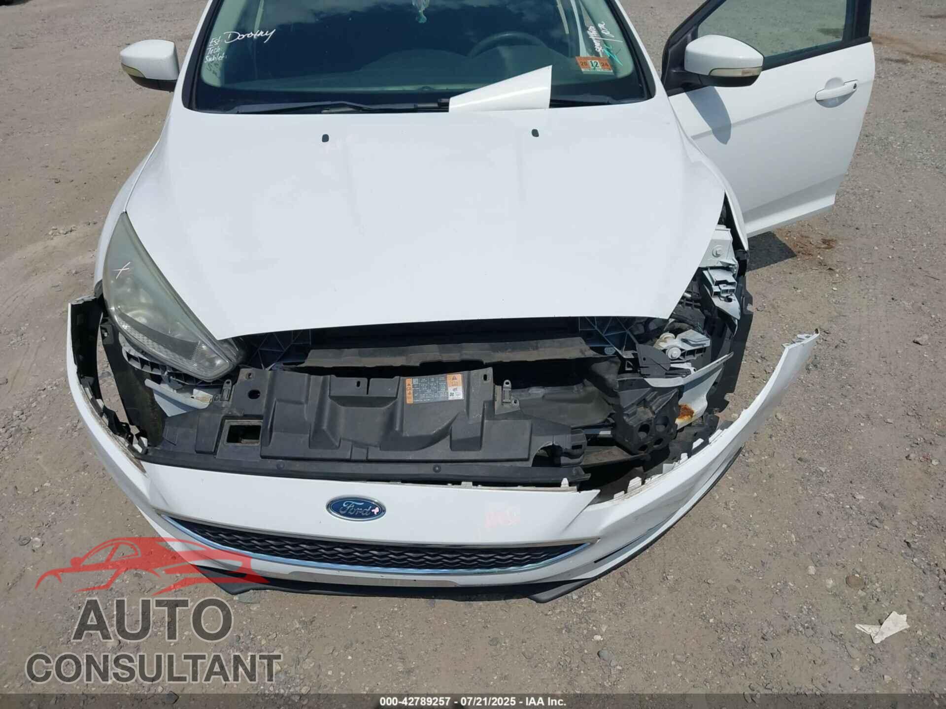 FORD FOCUS 2015 - 1FADP3F27FL202192