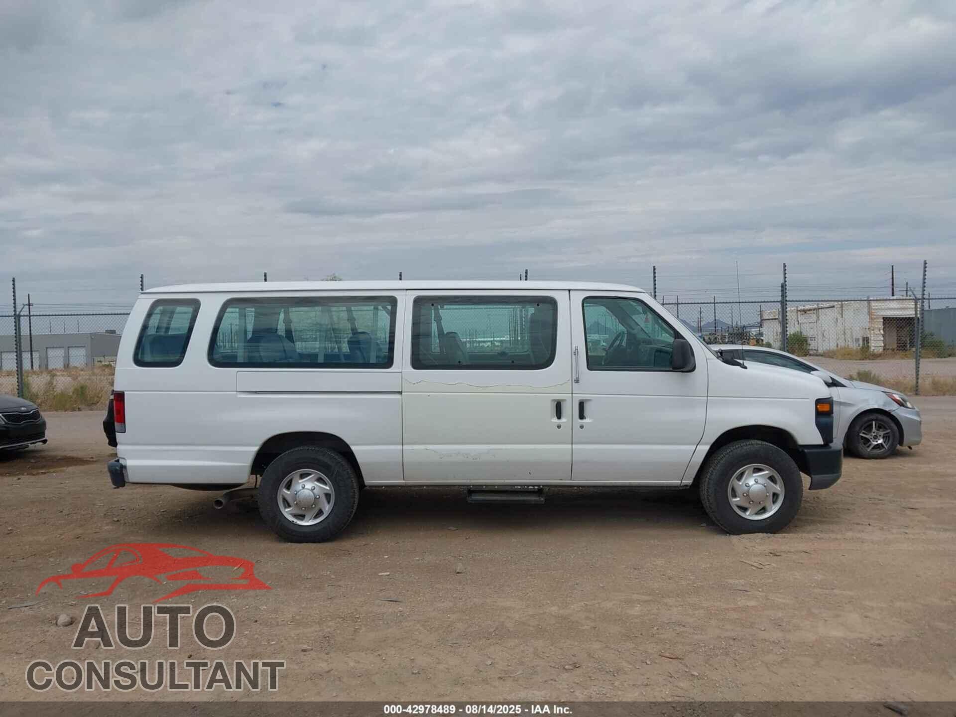 FORD E-350 SUPER DUTY 2010 - 1FBSS3BL0ADA68003