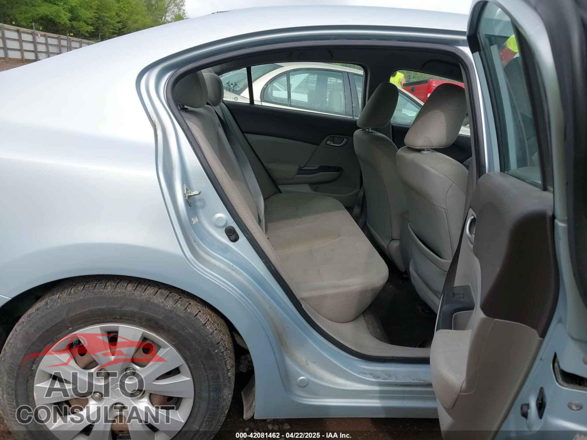 HONDA CIVIC 2012 - 2HGFB2F53CH566786