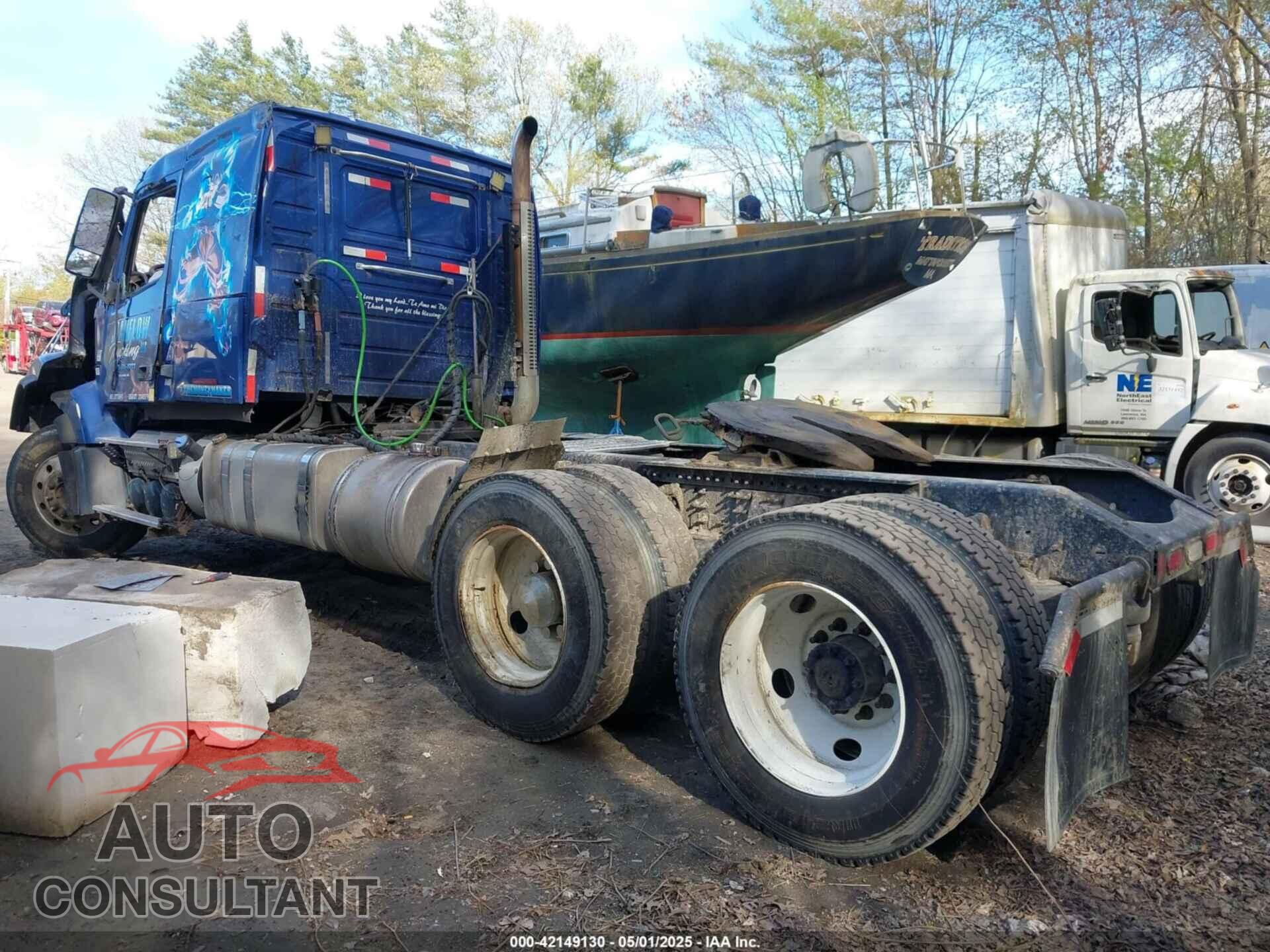 VOLVO VHD 2013 - 4V4KC9EJ1DN132638