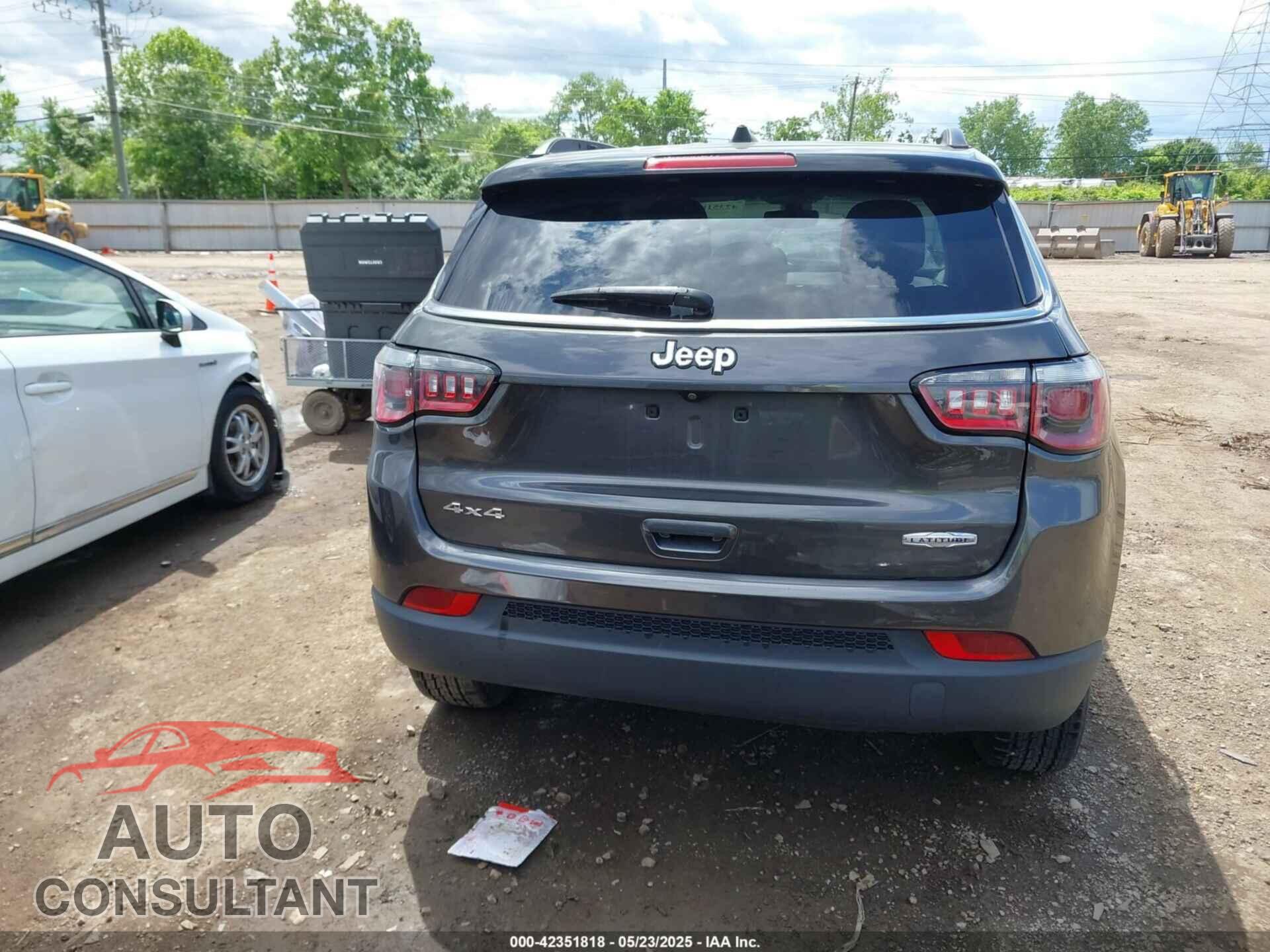 JEEP COMPASS 2018 - 3C4NJDBB5JT355582