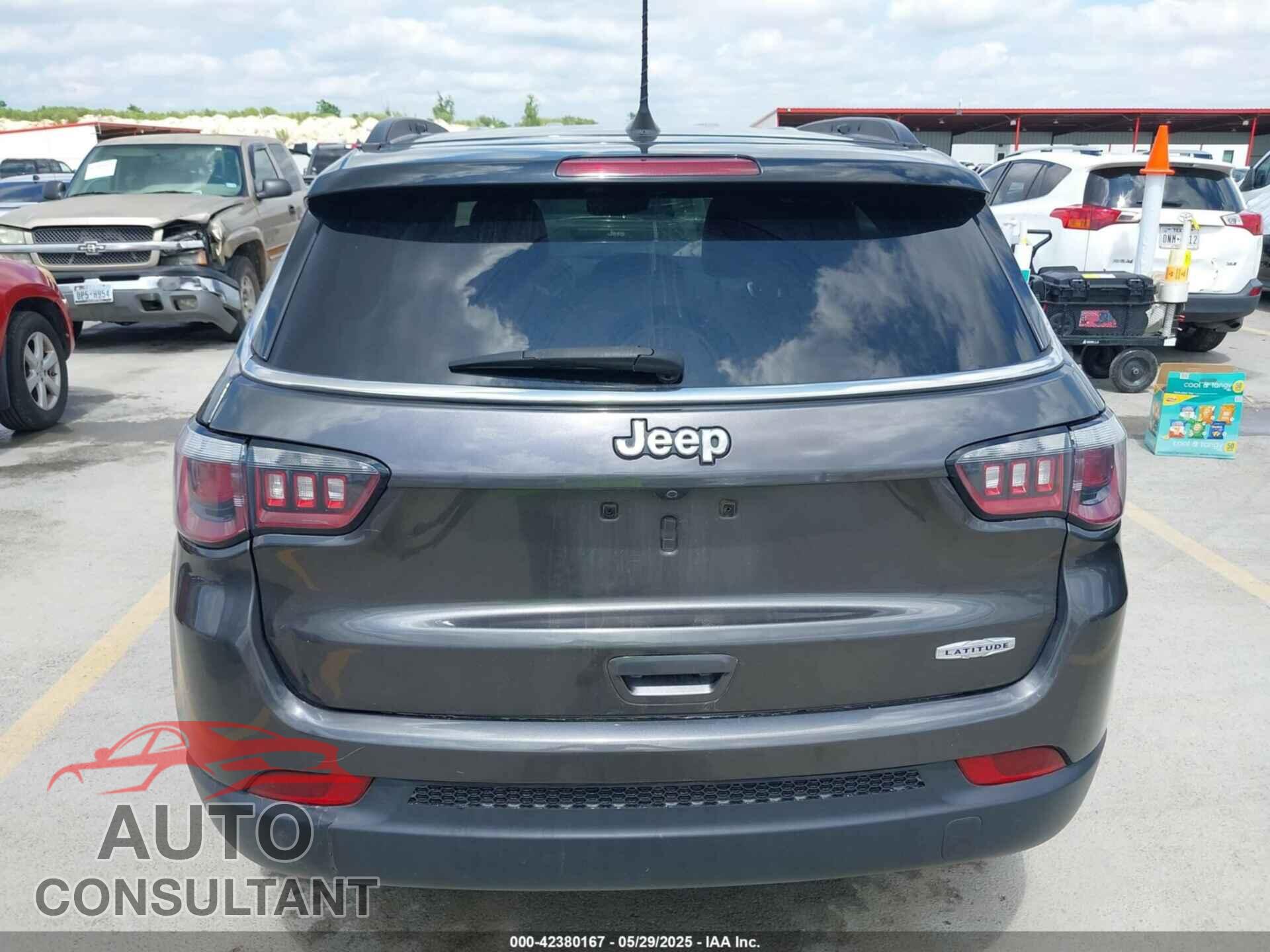 JEEP COMPASS 2018 - 3C4NJCBB6JT134227