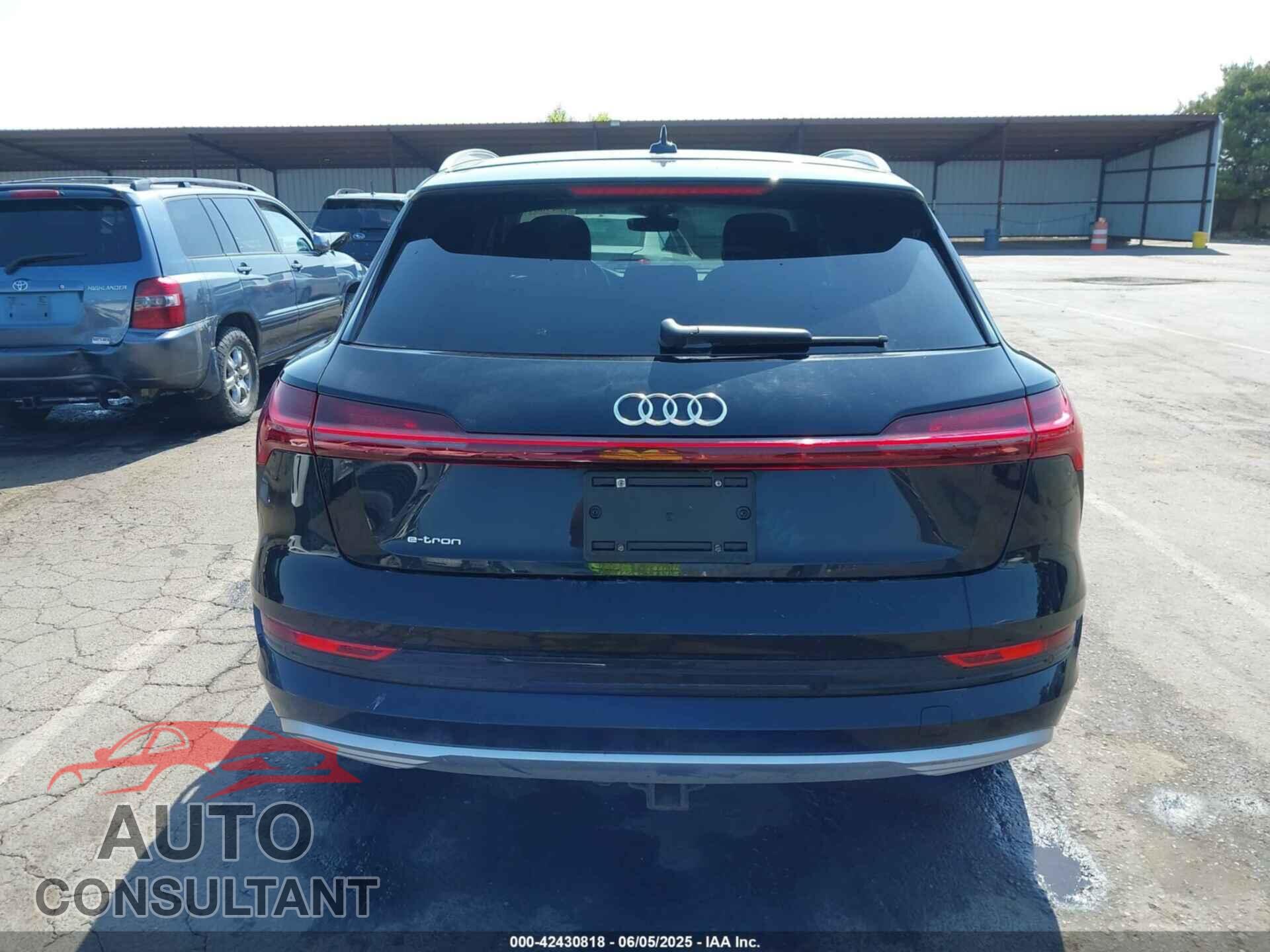 AUDI E-TRON 2019 - WA1VABGE7KB023213