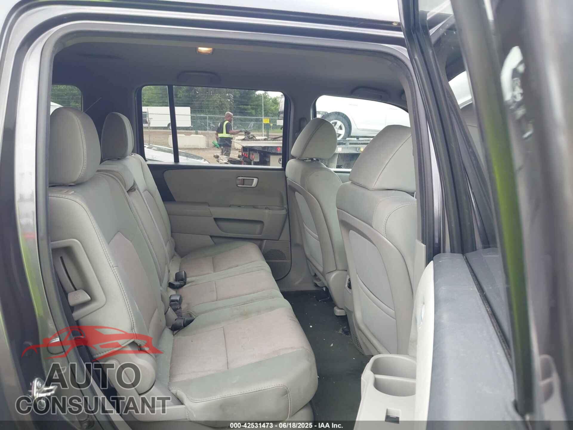 HONDA PILOT 2014 - 5FNYF4H46EB048496