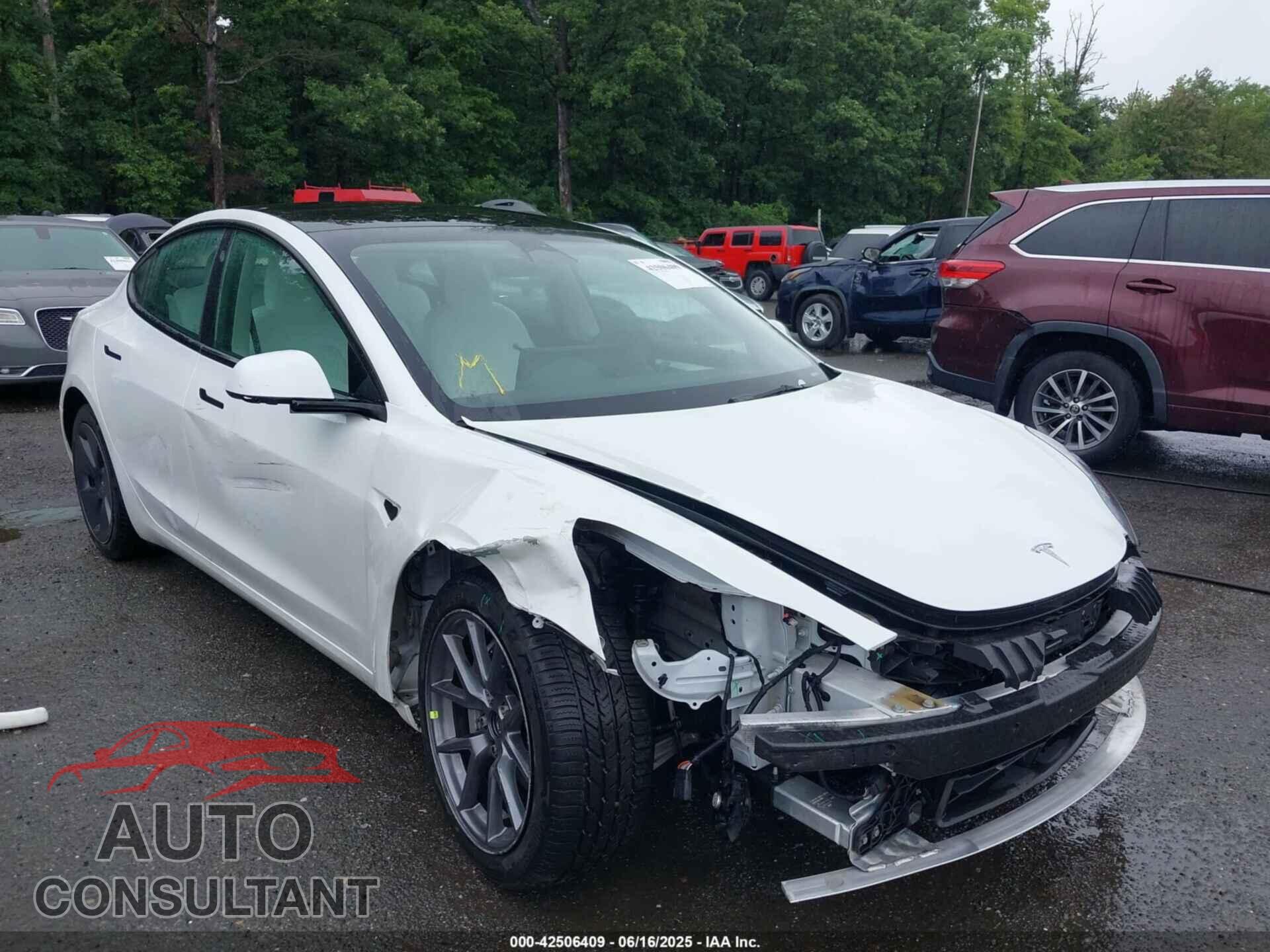 TESLA MODEL 3 2022 - 5YJ3E1EB0NF166753