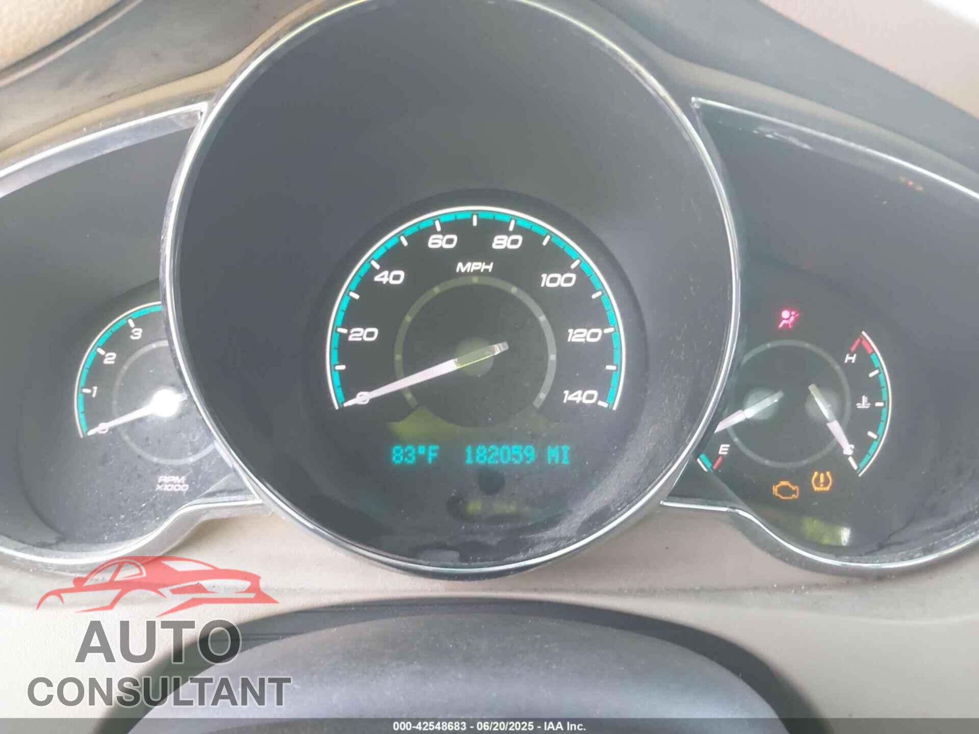 CHEVROLET MALIBU 2012 - 1G1ZD5E08CF382189
