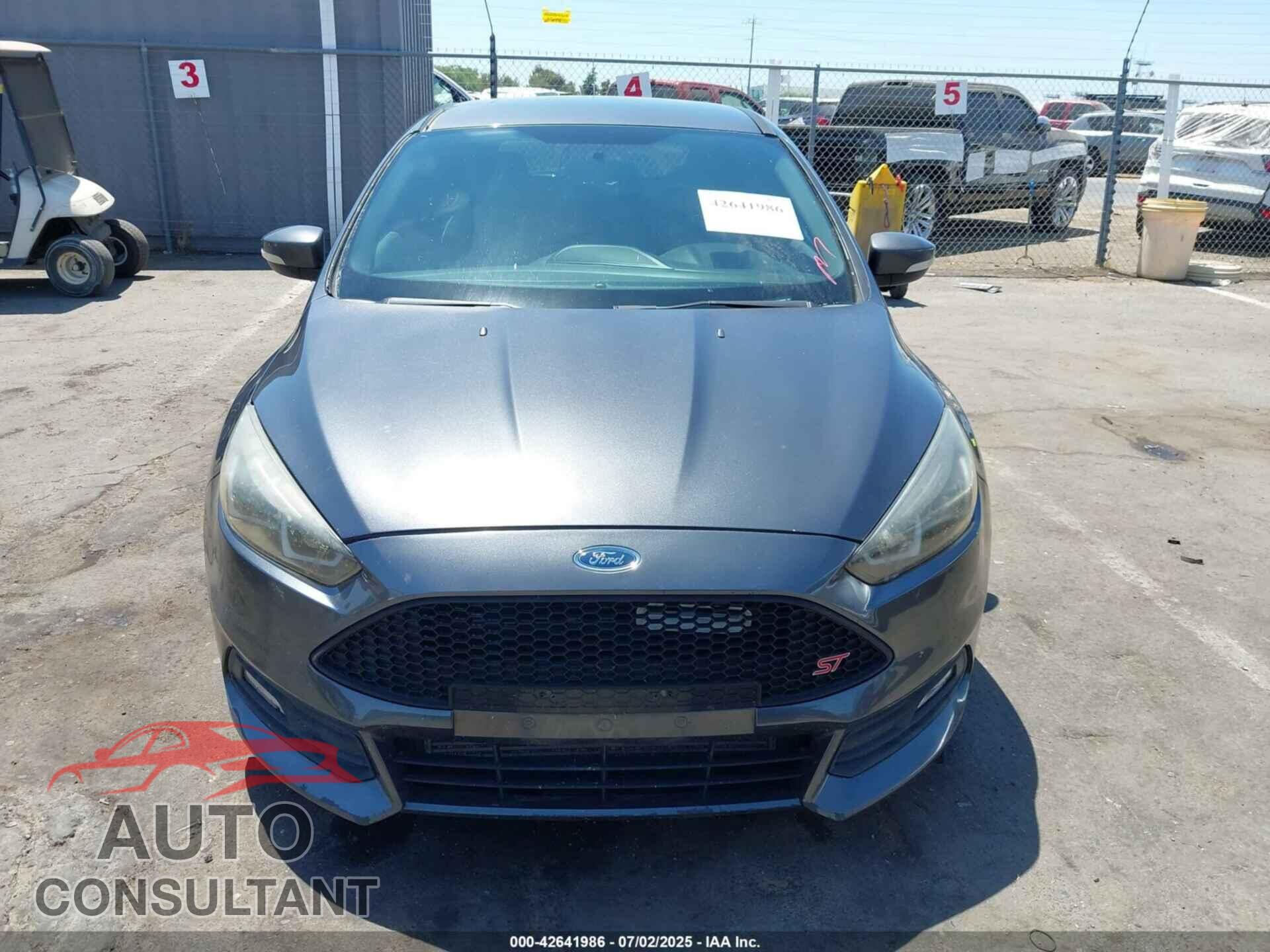 FORD FOCUS ST 2017 - 1FADP3L91HL348950