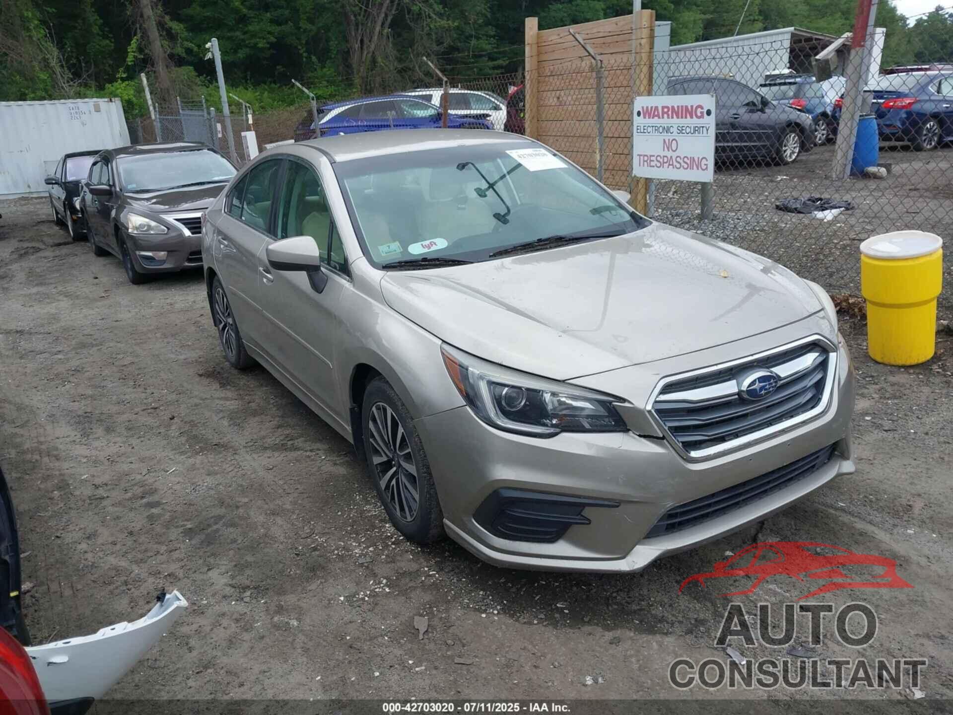 SUBARU LEGACY 2018 - 4S3BNAC61J3010083