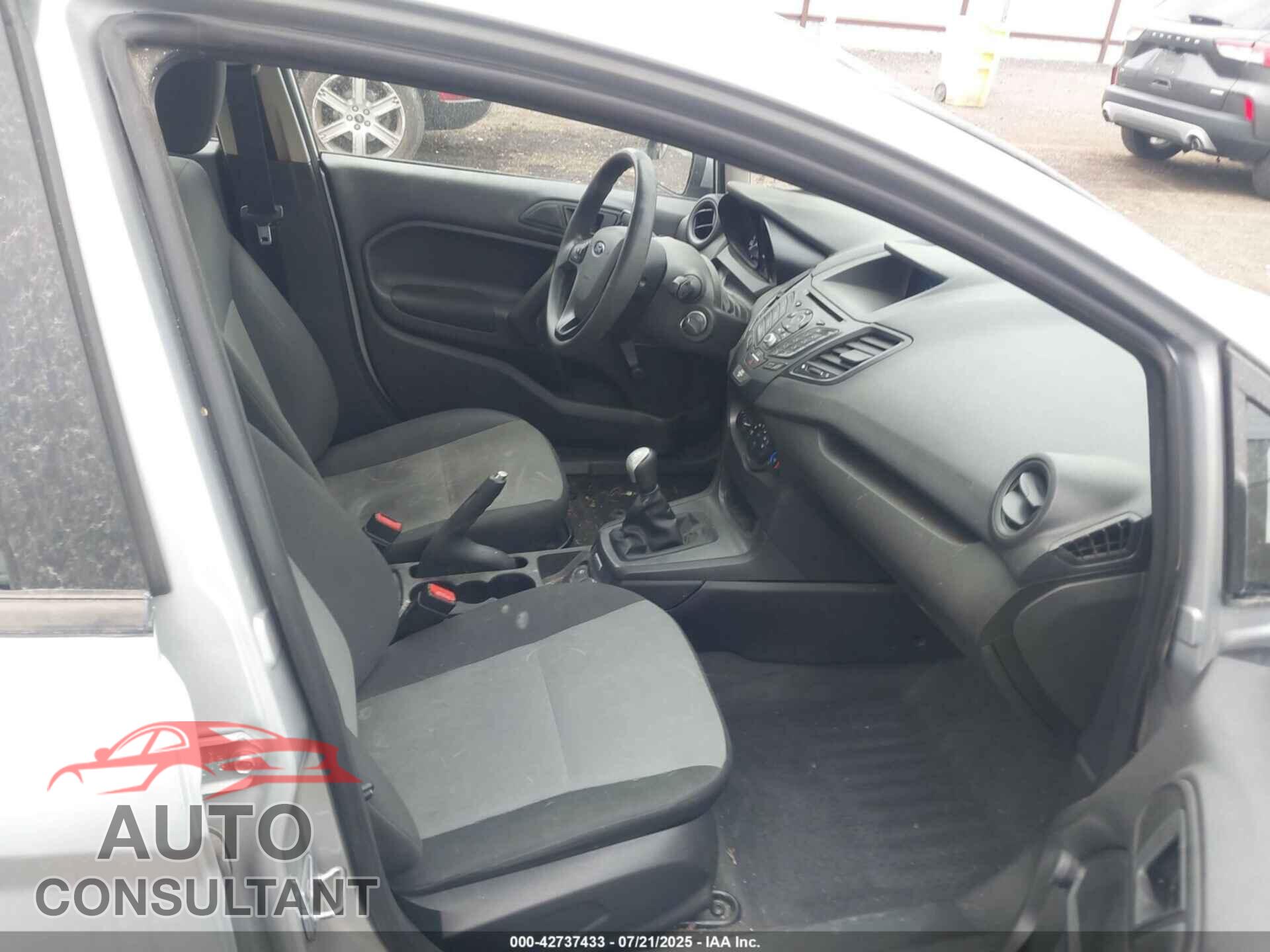 FORD FIESTA 2017 - 3FADP4AJ8HM133003