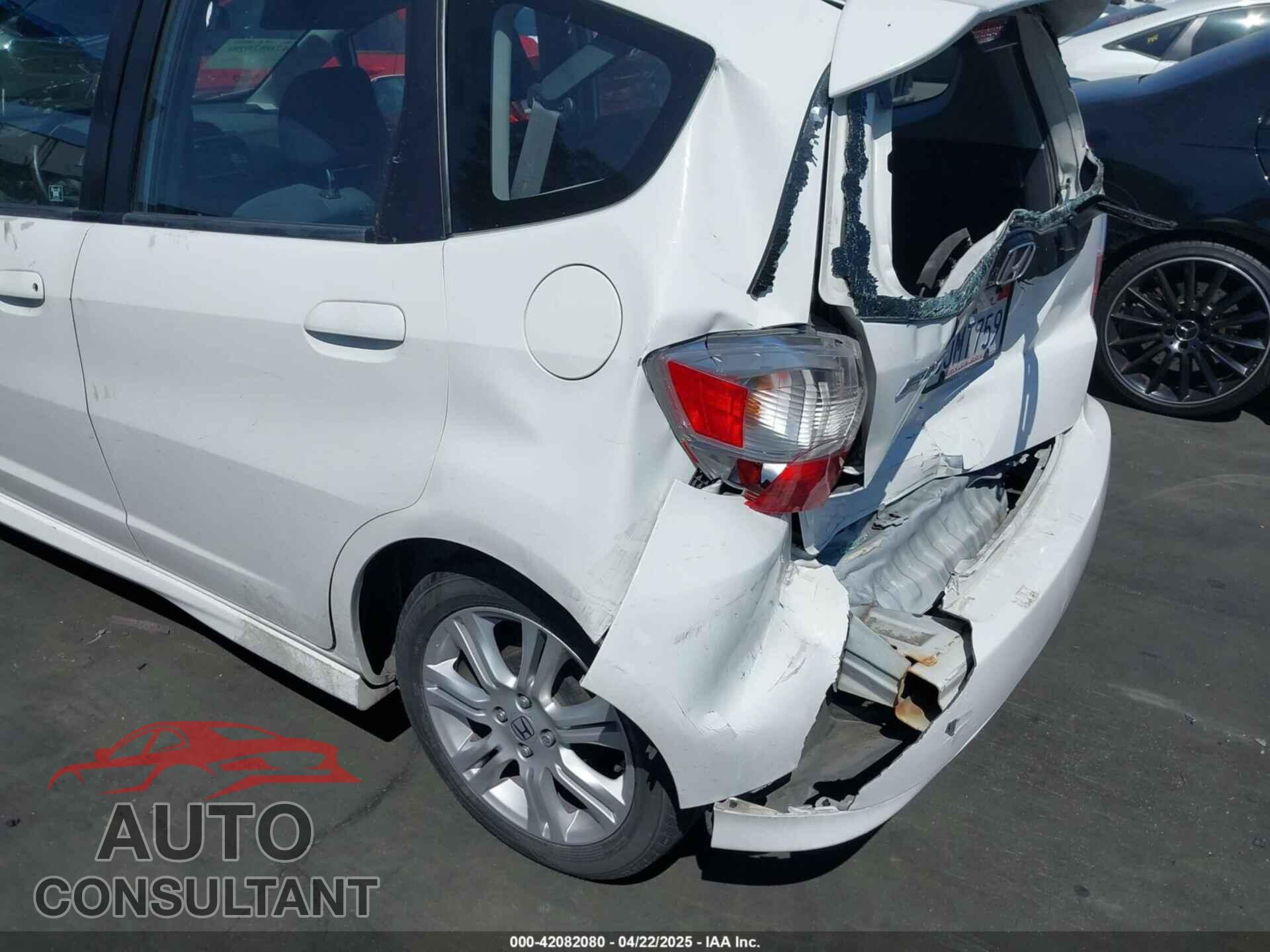 HONDA FIT 2011 - JHMGE8H61BC026047