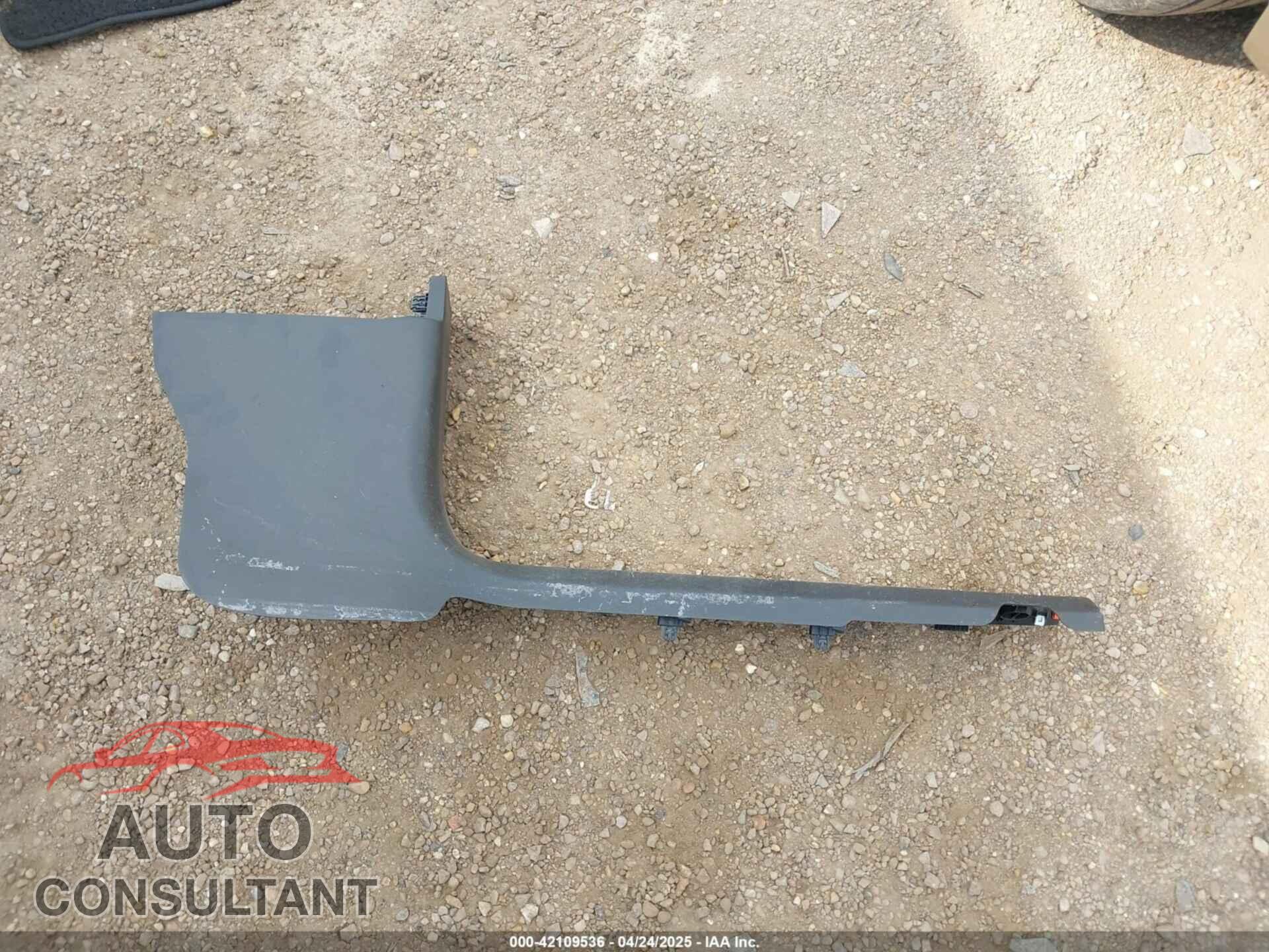 FORD EXPLORER 2023 - 1FMSK7FH4PGA15624