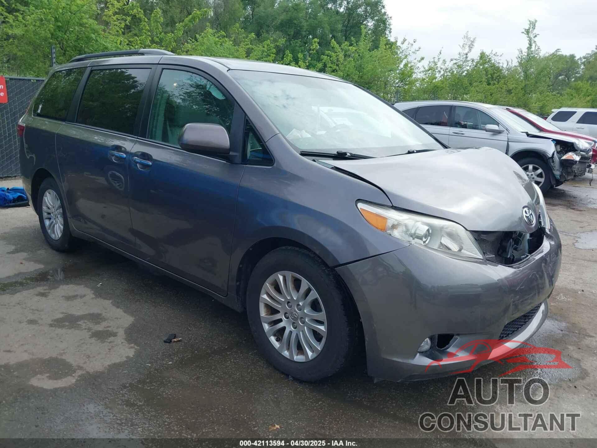 TOYOTA SIENNA 2015 - 5TDYK3DC2FS556755