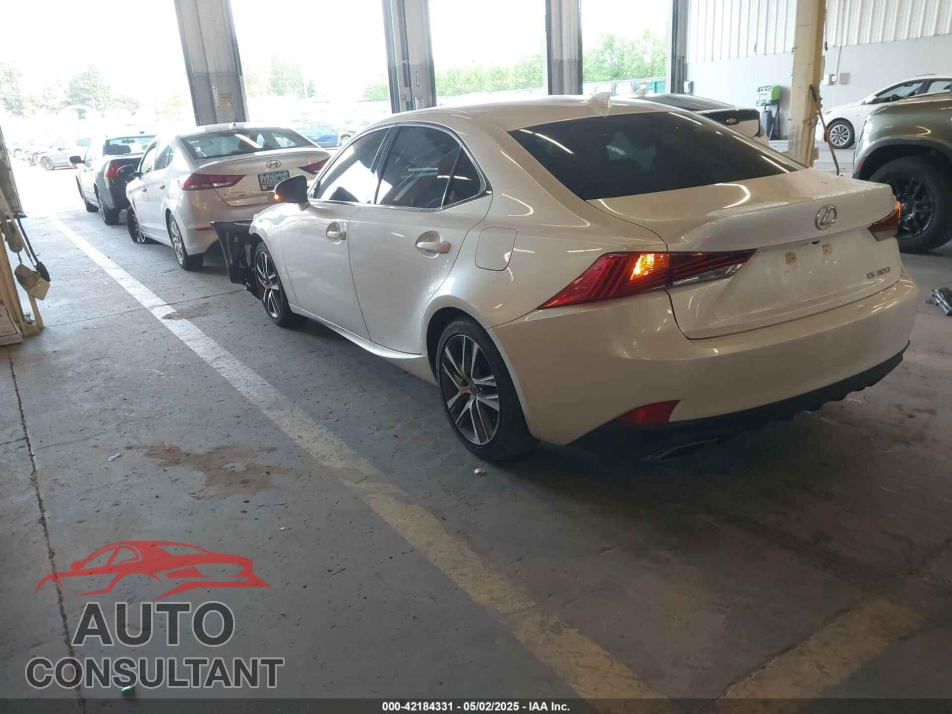 LEXUS IS 300 2020 - JTHAA1D27L5108964