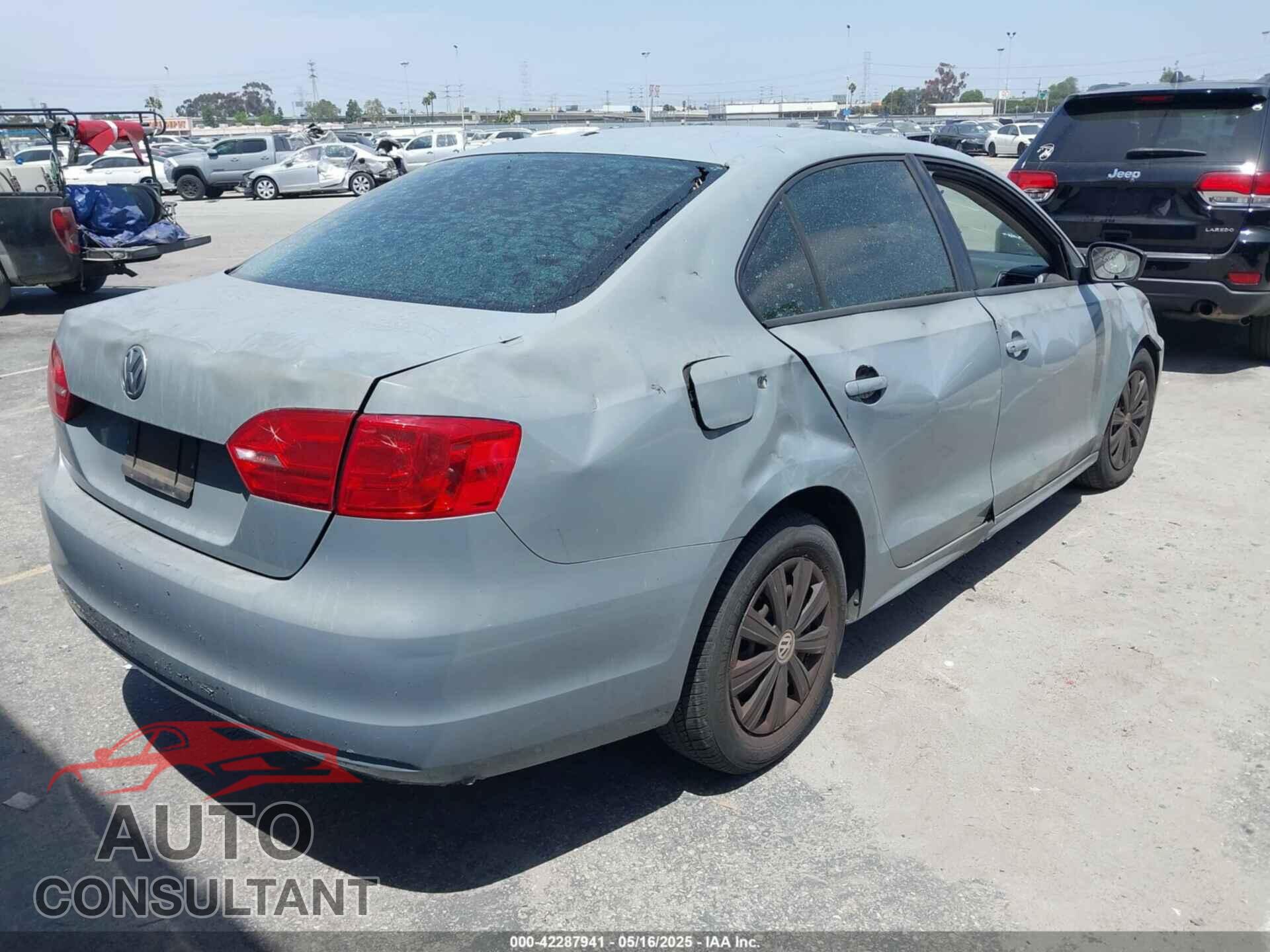 VOLKSWAGEN JETTA 2012 - 3VW2K7AJ1CM403258
