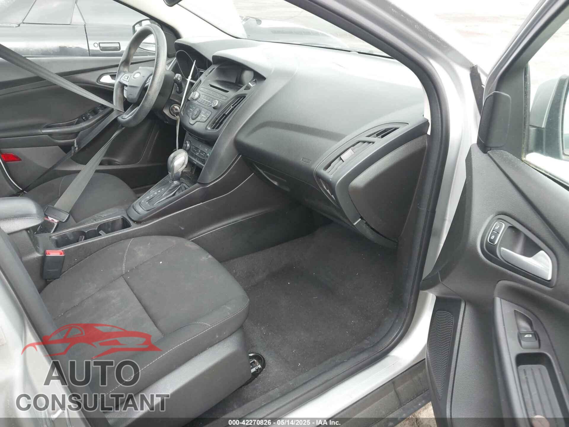 FORD FOCUS 2017 - 1FADP3K26HL216464