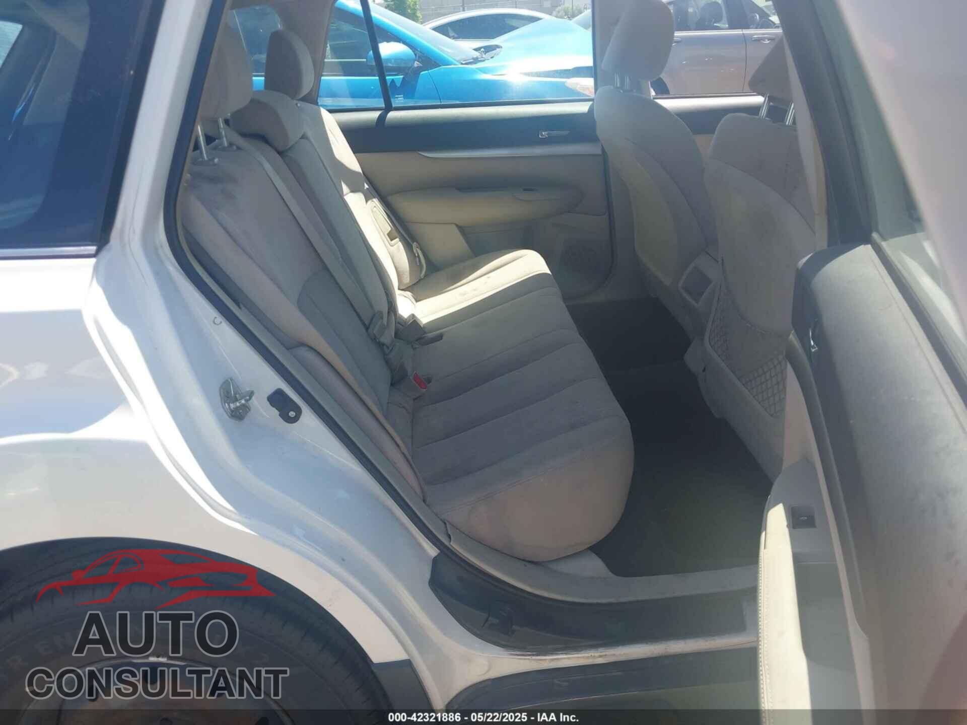 SUBARU OUTBACK 2014 - 4S4BRCAC2E1243010