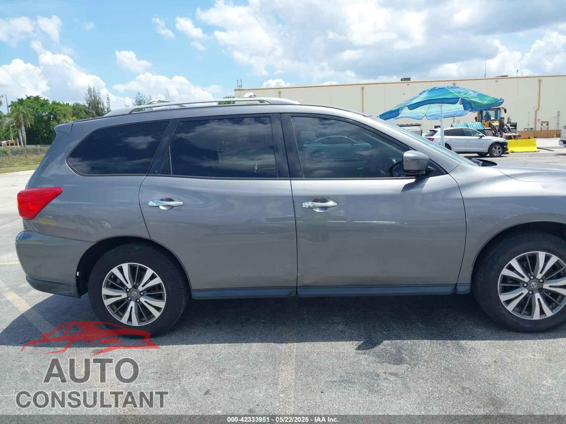 NISSAN PATHFINDER 2017 - 5N1DR2MN5HC683585