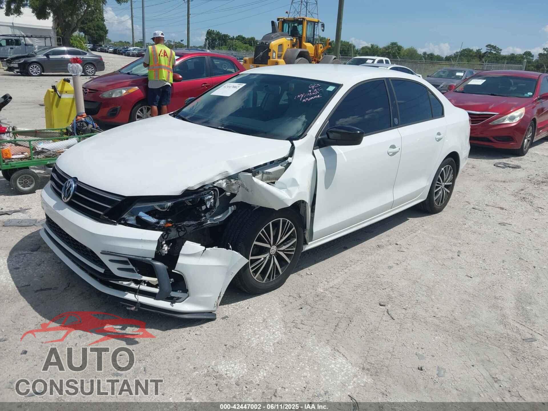VOLKSWAGEN JETTA 2018 - 3VWDB7AJ2JM223910