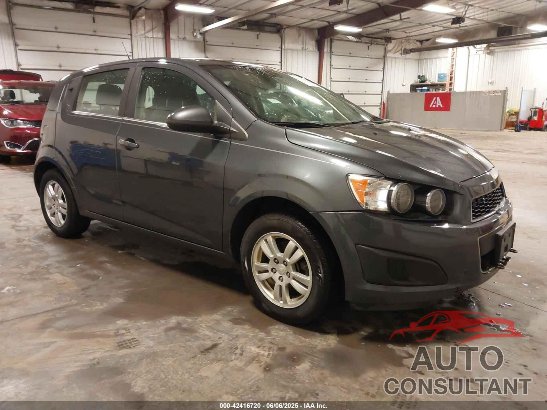 CHEVROLET SONIC 2013 - 1G1JC6SH5D4117923