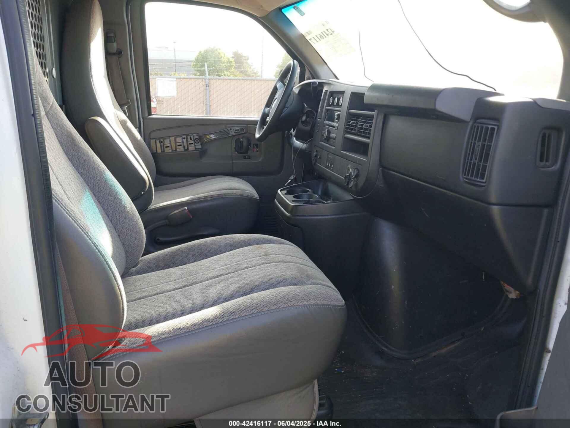 CHEVROLET EXPRESS 1500 2013 - 1GCSGAFX7D1179068
