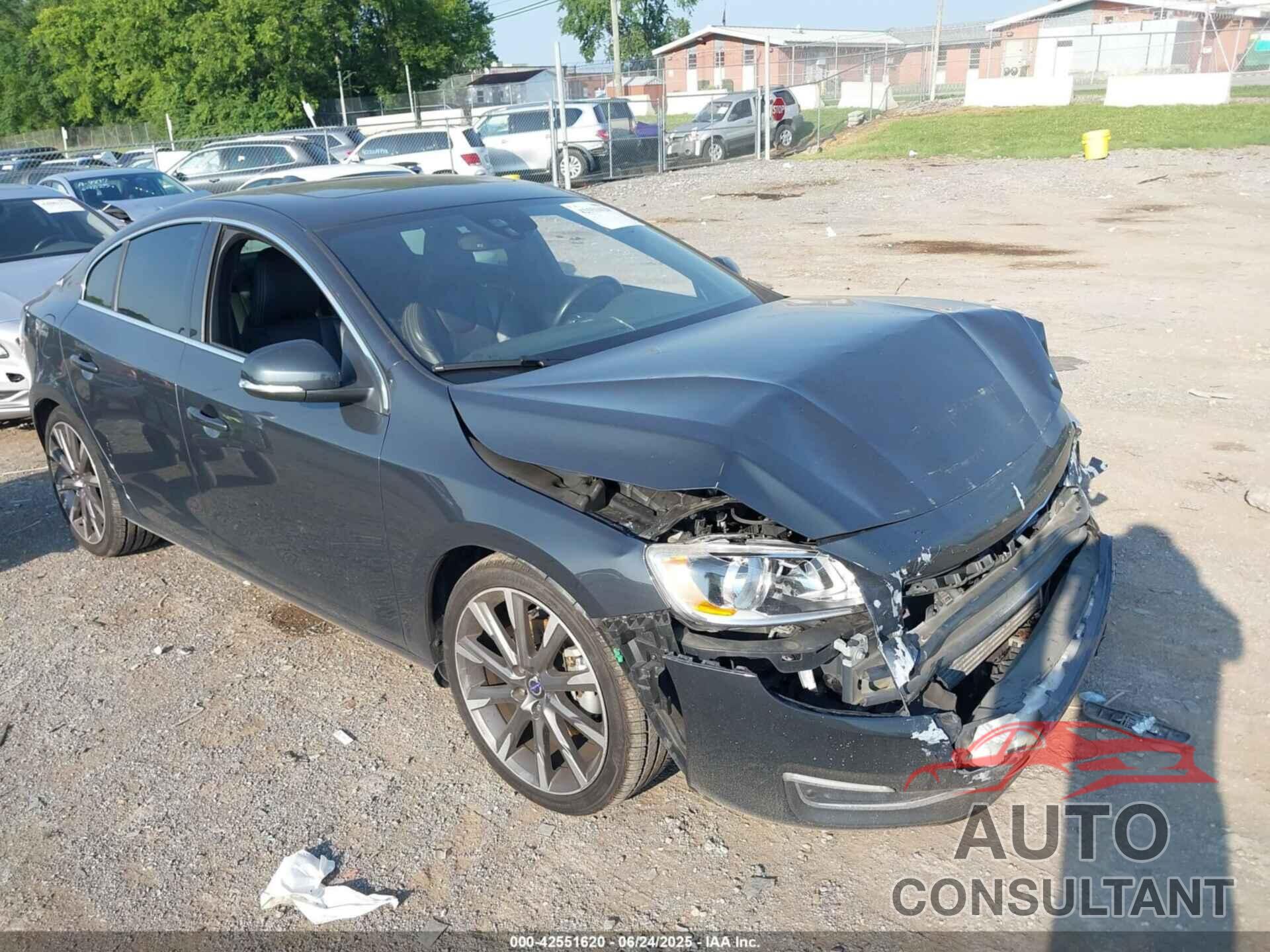 VOLVO S60 2015 - YV140MFK7F1347890