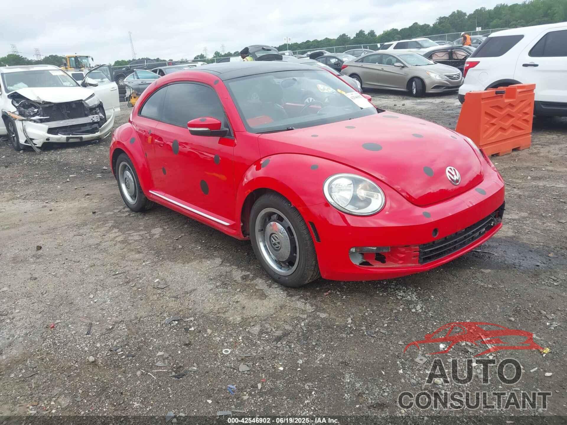 VOLKSWAGEN BEETLE 2012 - 3VWJX7AT4CM656279