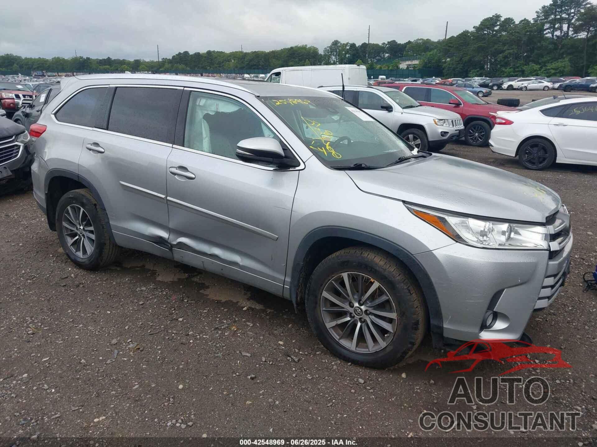 TOYOTA HIGHLANDER 2018 - 5TDJZRFH6JS545680