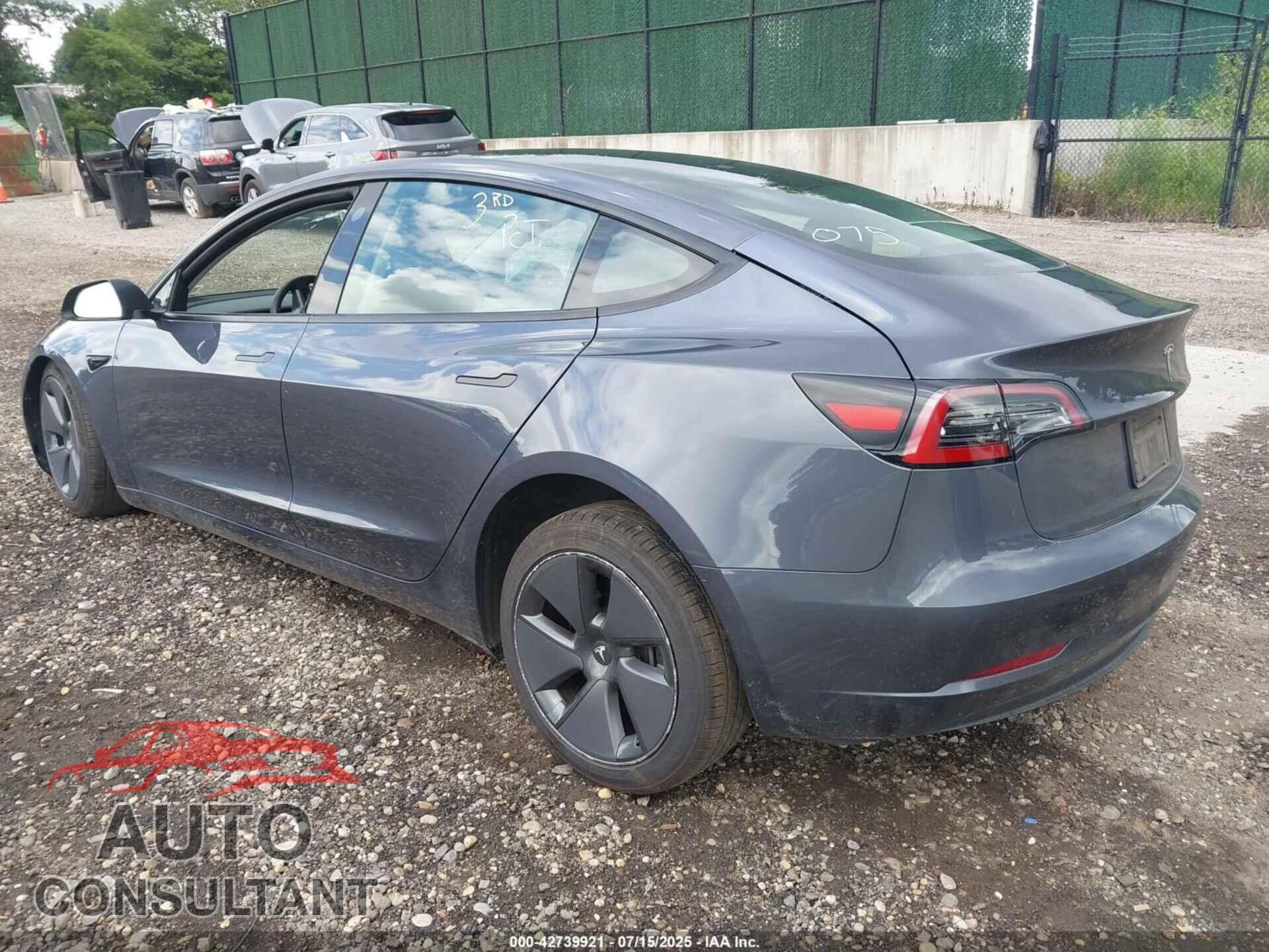 TESLA MODEL 3 2023 - 5YJ3E1EA3PF619774