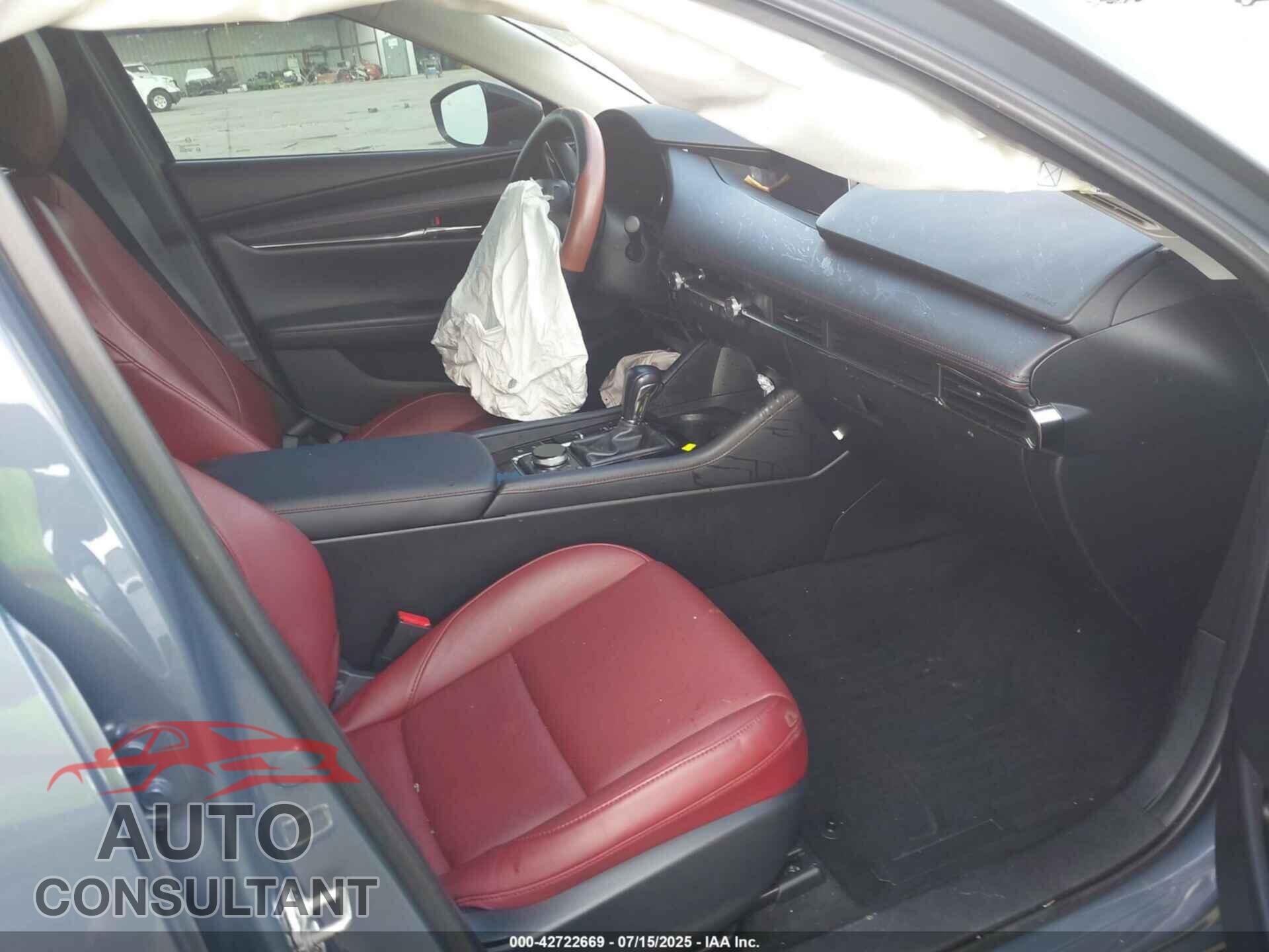 MAZDA MAZDA3 2022 - 3MZBPACL3NM300567