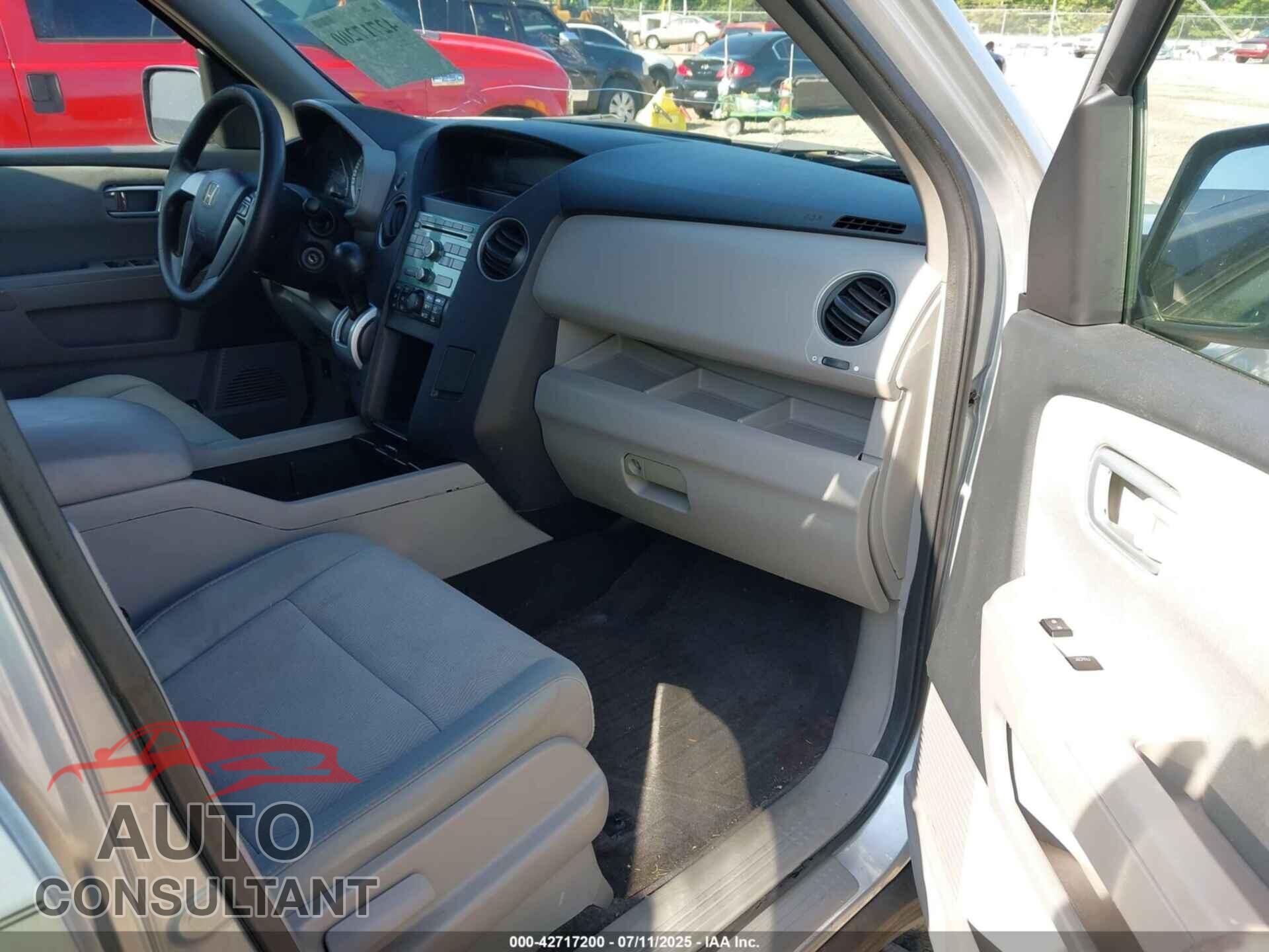 HONDA PILOT 2011 - 5FNYF3H2XBB021290