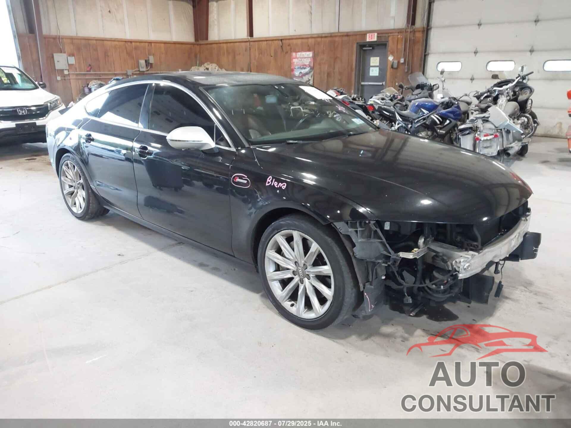 AUDI A7 2014 - WAUWGAFC4EN009062