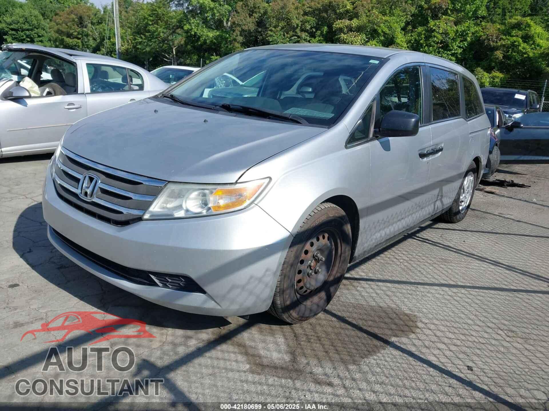 HONDA ODYSSEY 2013 - 5FNRL5H27DB070846