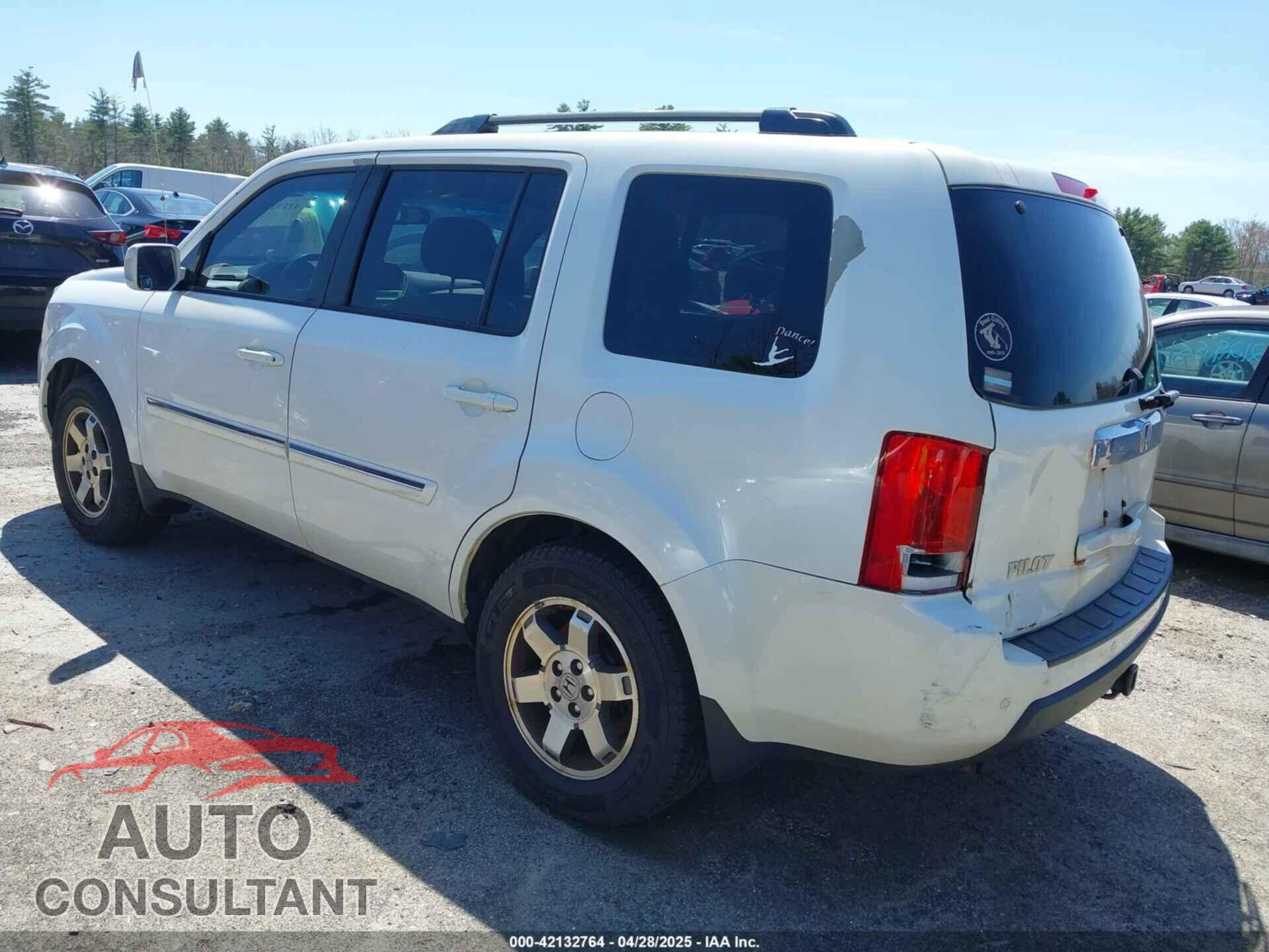 HONDA PILOT 2011 - 5FNYF4H98BB087713