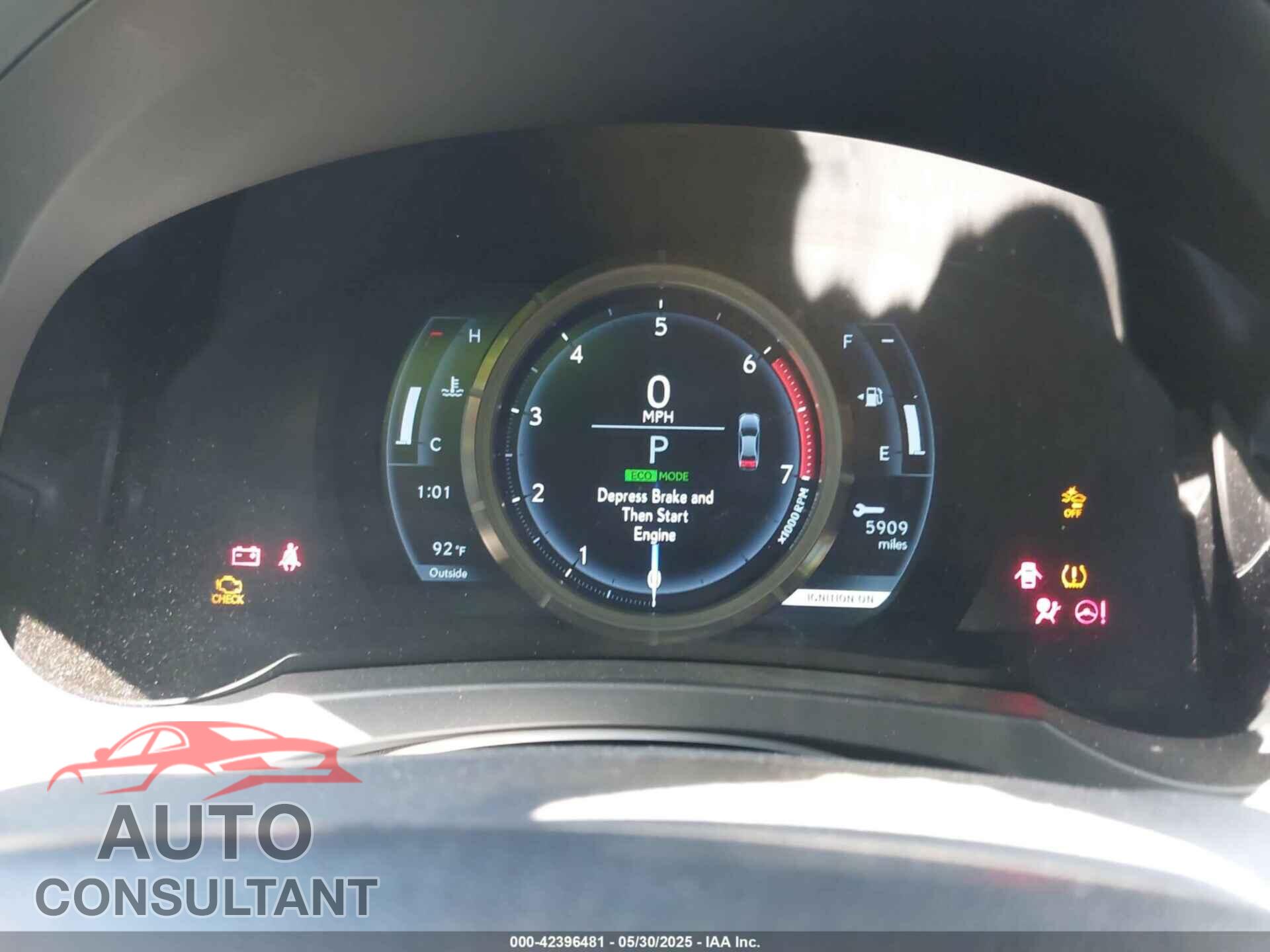 LEXUS IS 200T 2017 - JTHBA1D23H5045969
