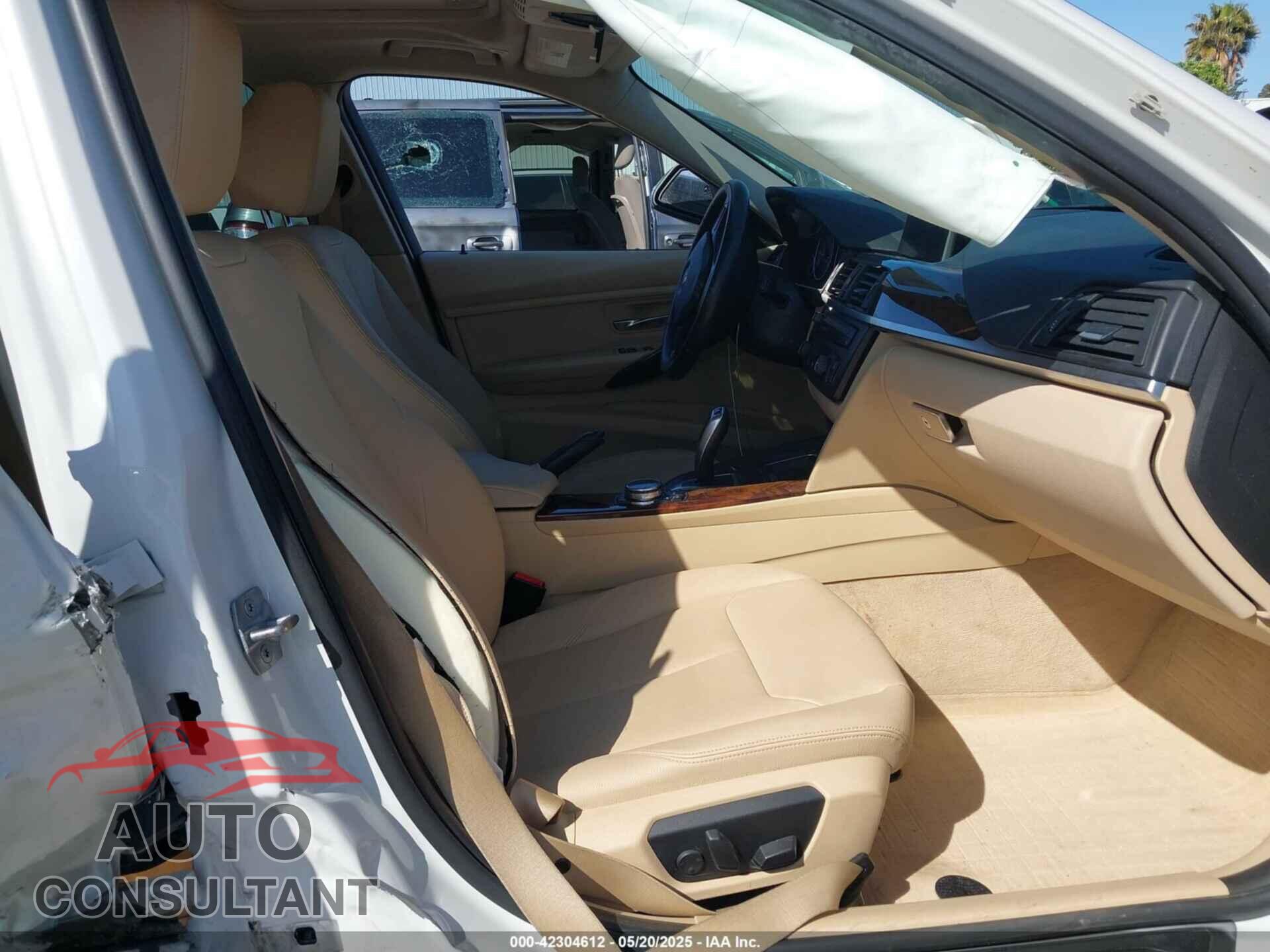 BMW 320I 2014 - WBA3B1G50ENN90657