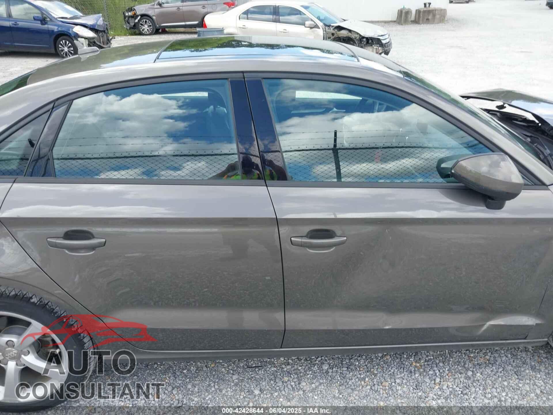 AUDI A3 2015 - WAUACGFF3F1011431