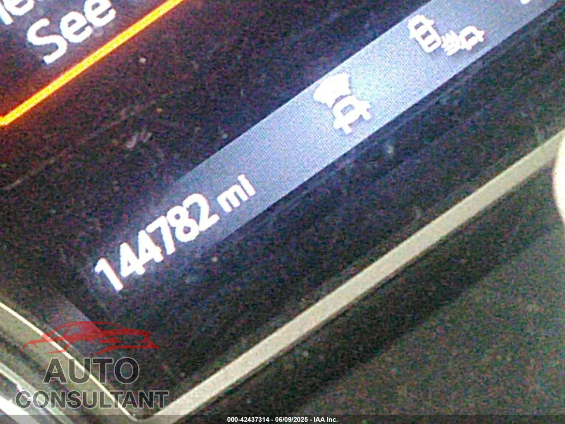 NISSAN PATHFINDER 2020 - 5N1DR2CM2LC606951