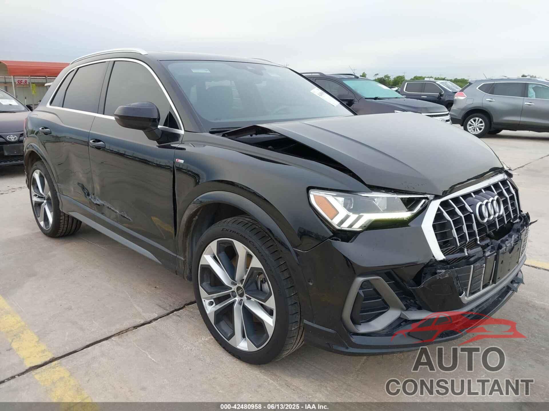 AUDI Q3 2021 - WA1EECF30M1109417