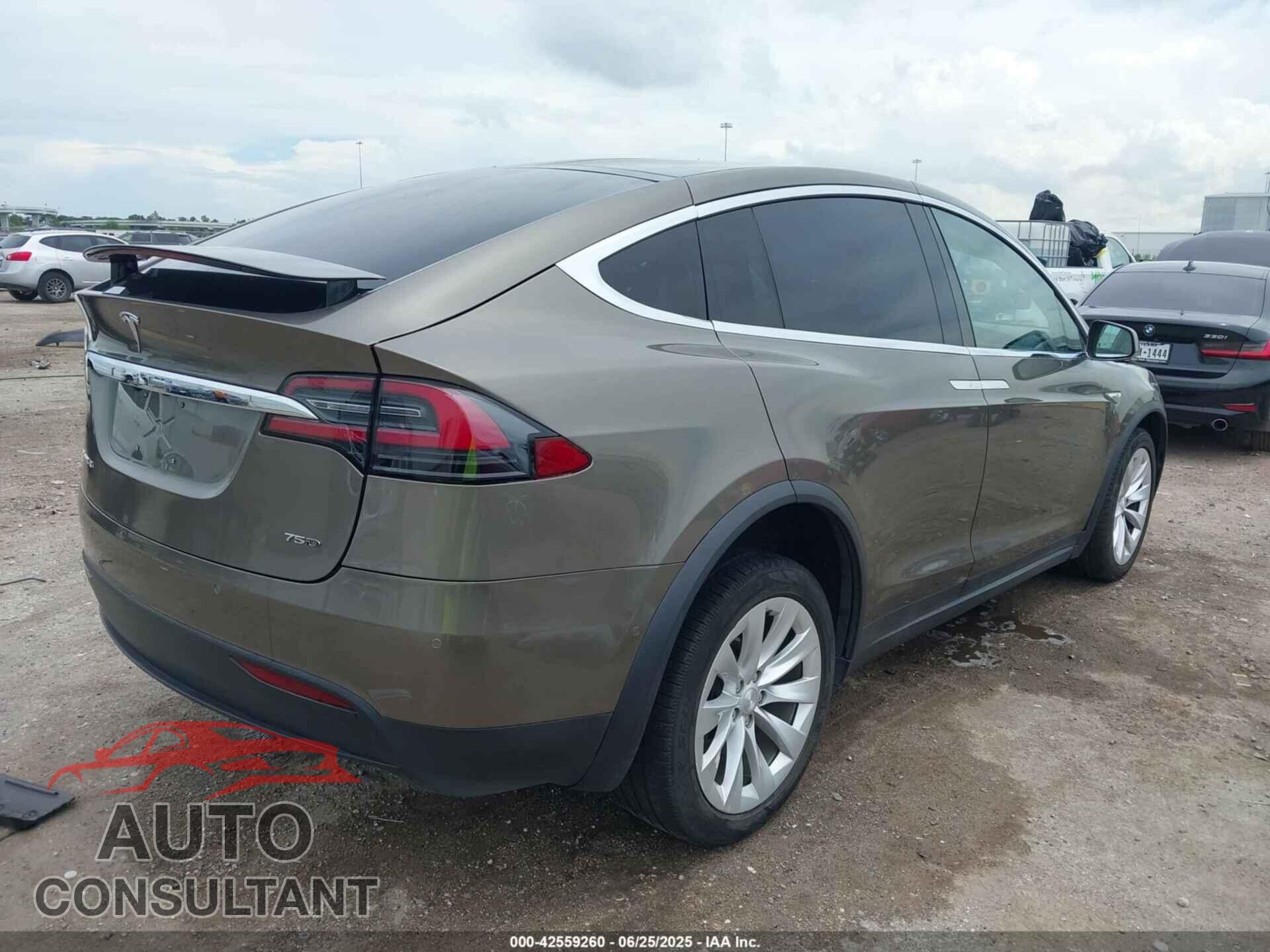 TESLA MODEL X 2016 - 5YJXCBE25GF008618