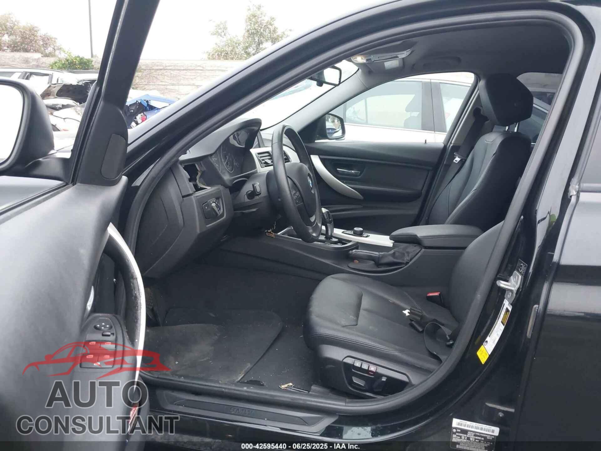 BMW 320 2015 - WBA3B1G56FNT05199