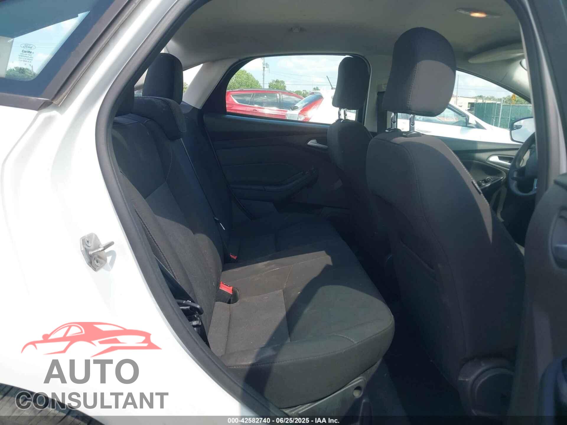 FORD FOCUS 2015 - 1FADP3F2XFL335884