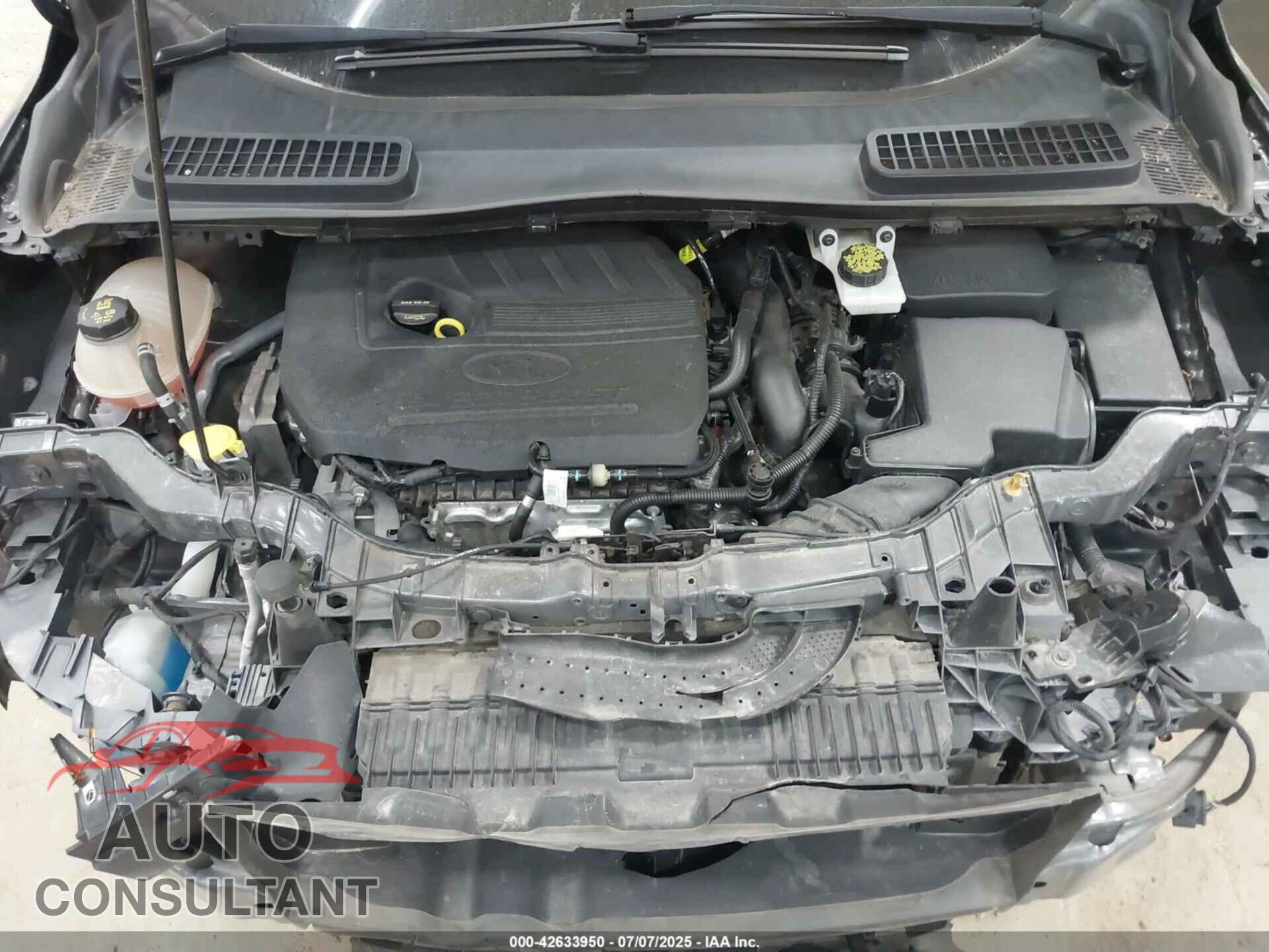 FORD ESCAPE 2017 - 1FMCU0GD4HUD06712